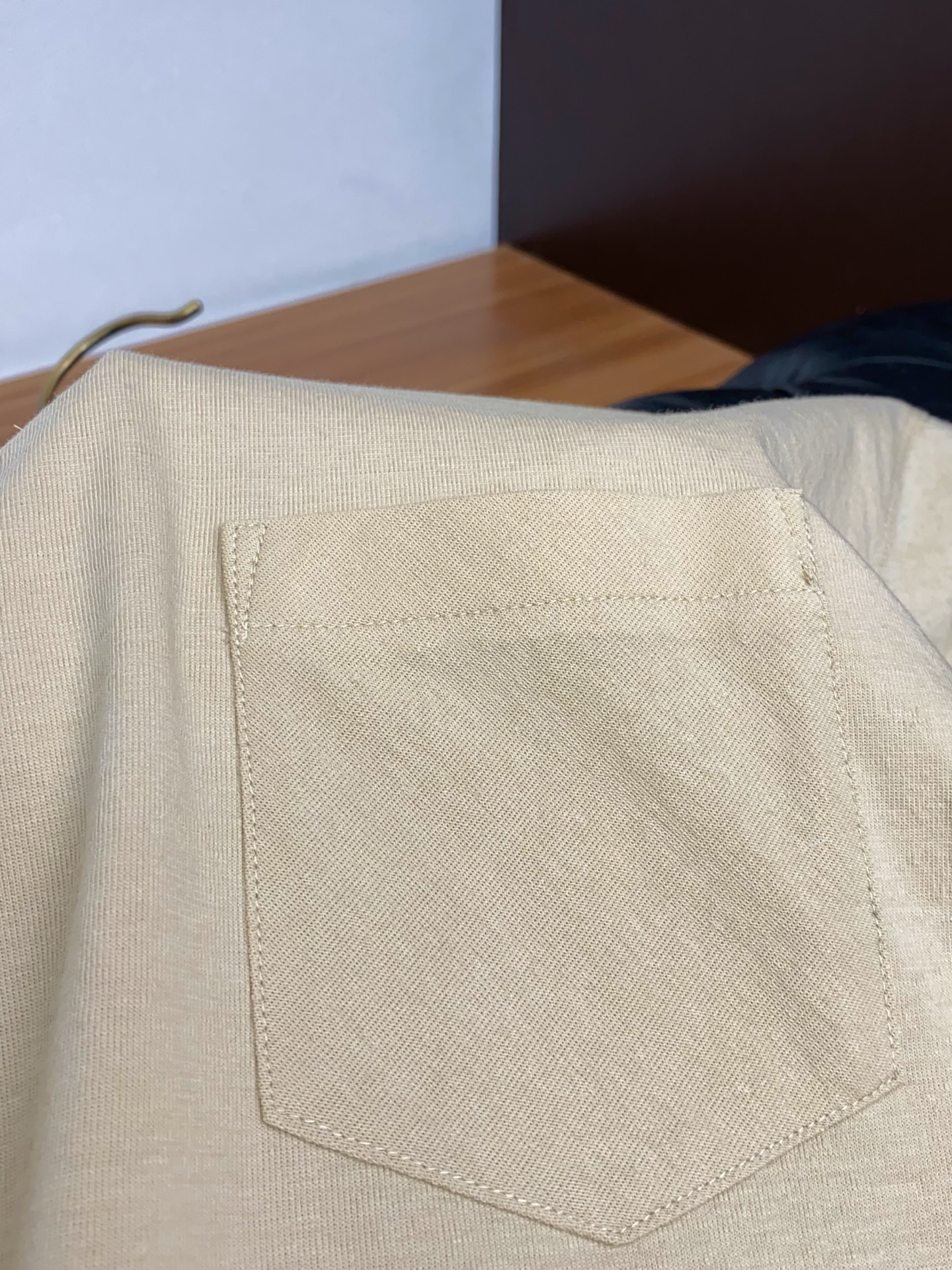 loro Piana 诺悠翩雅 高级定制 2026新款短袖 百搭款式 任何人都可以轻松驾驭 面料全订制工