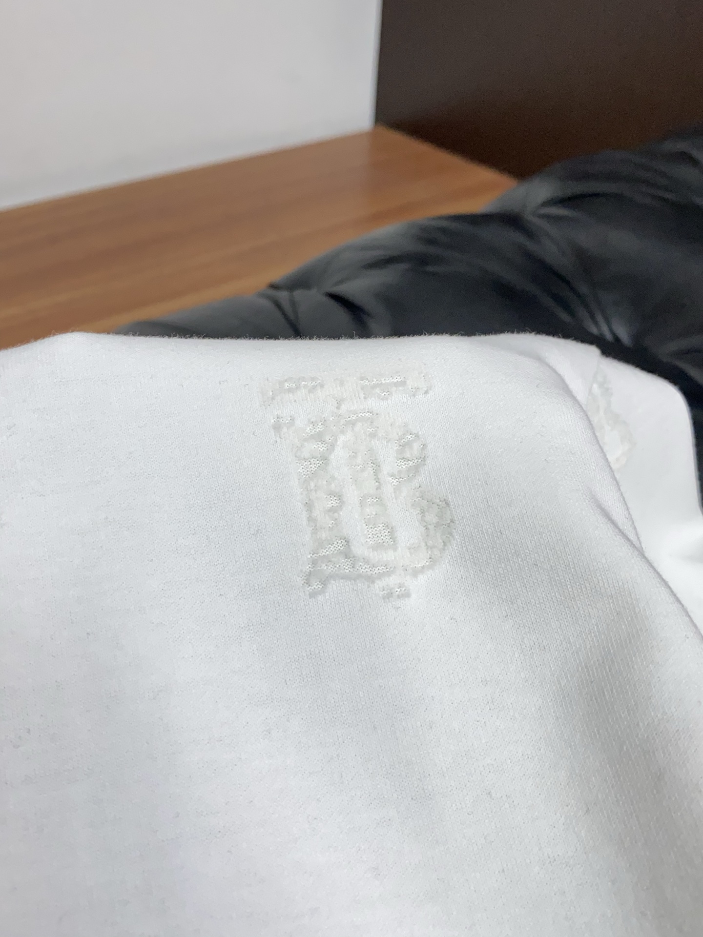 巴宝莉 2026ss春夏新款渐变烧花短袖套装，男女同款。上身效果超赞，码数48-56