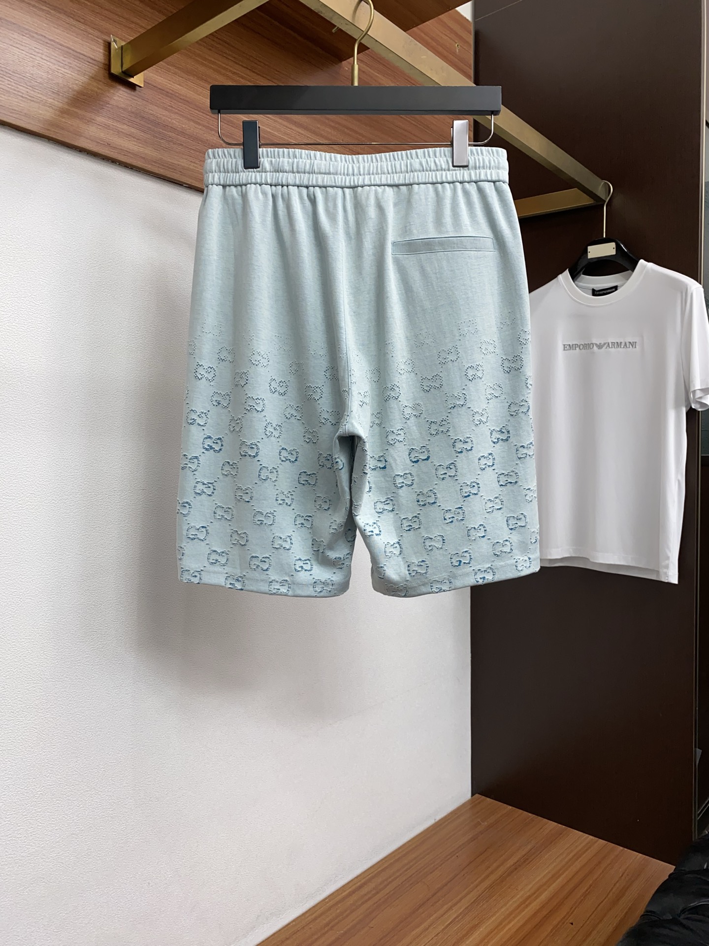 古奇 2026ss春夏新款渐变烧花短袖套装，男女同款。上身效果超赞，码数48-56