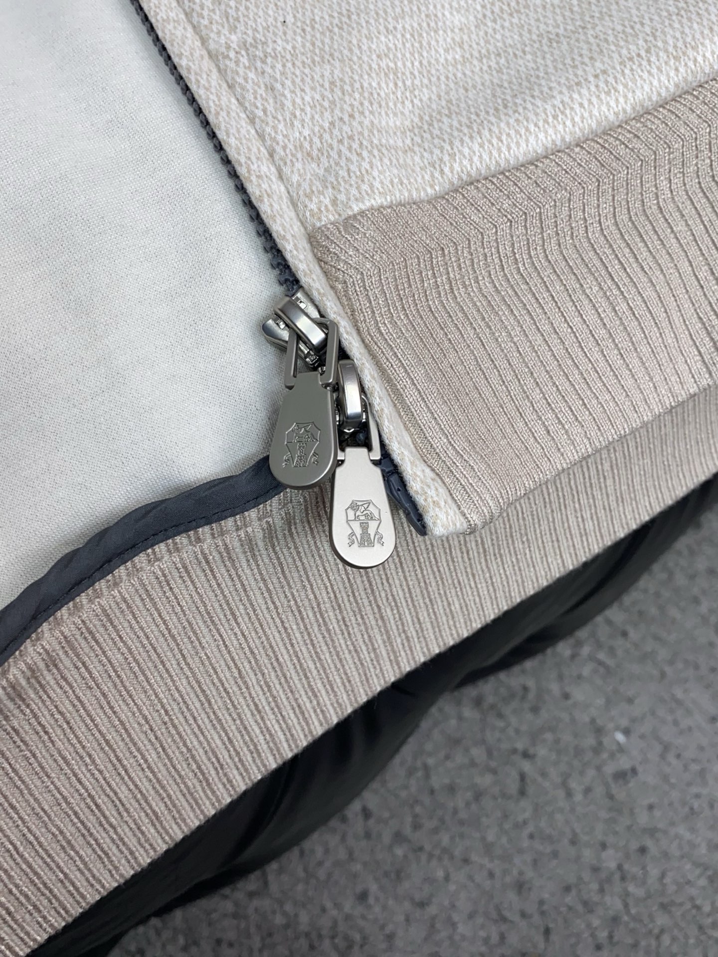 /套 bc 一套销售 春款套装 顶级品质 普拉达 定制顶级面料 新品 最新设计款 2026ss 家新款夹