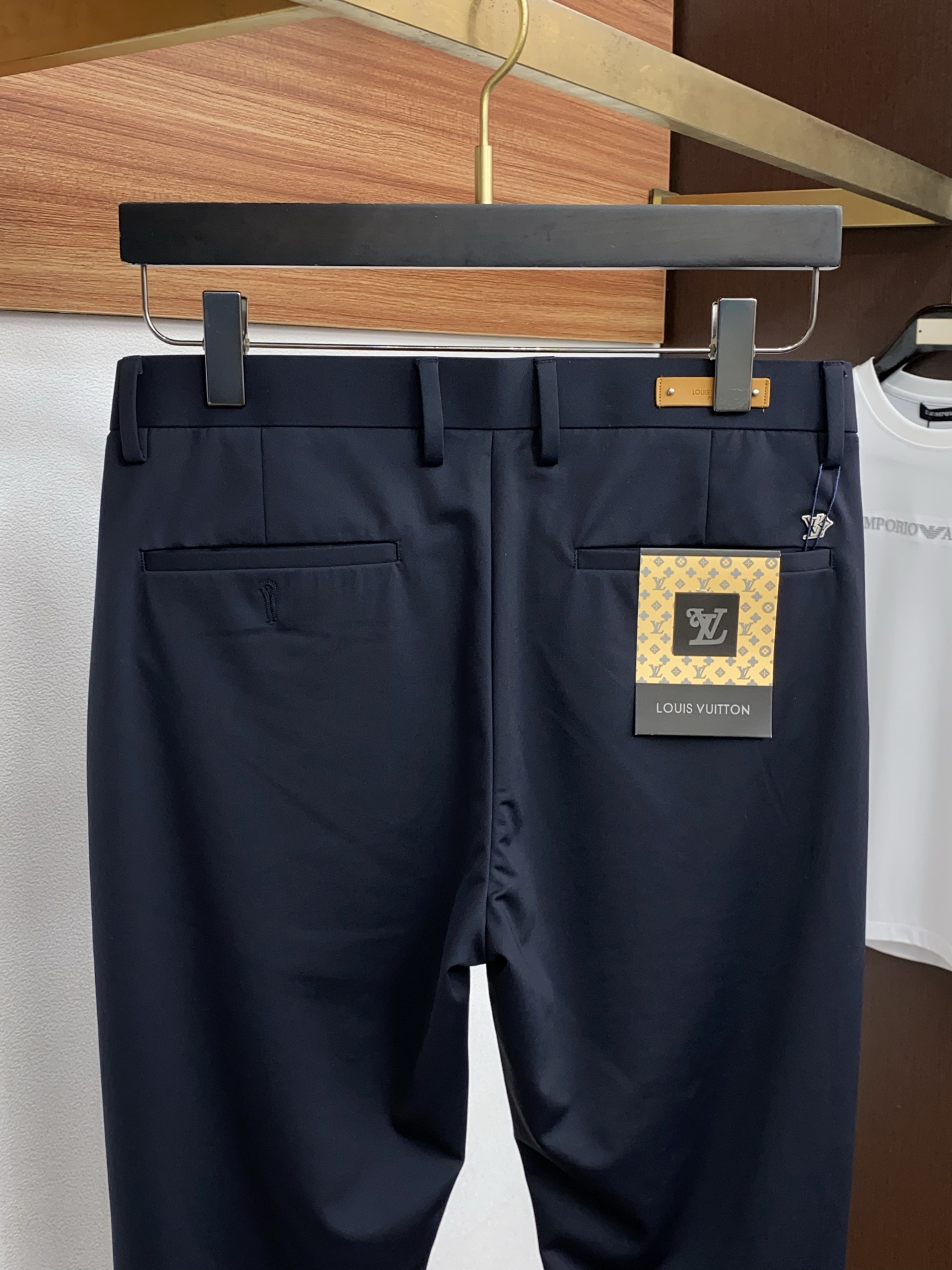 1v路易威登 26早春 新品 原单男士西装休闲西裤 每季必出的类型，无需质疑的热卖王牌单品，符合四季最佳