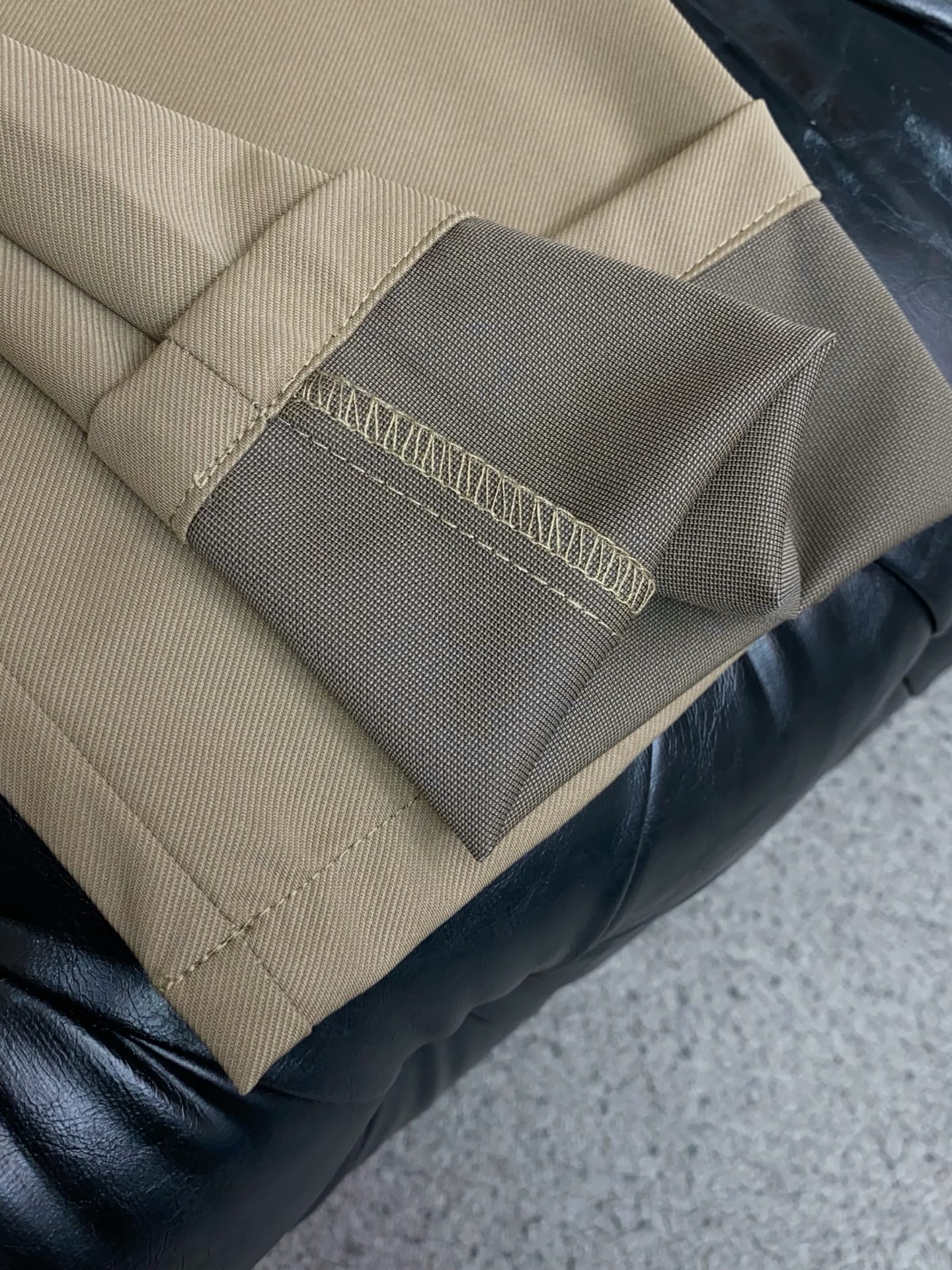 1v路易威登 26早春 新品 原单男士西装休闲西裤 每季必出的类型，无需质疑的热卖王牌单品，符合四季最佳