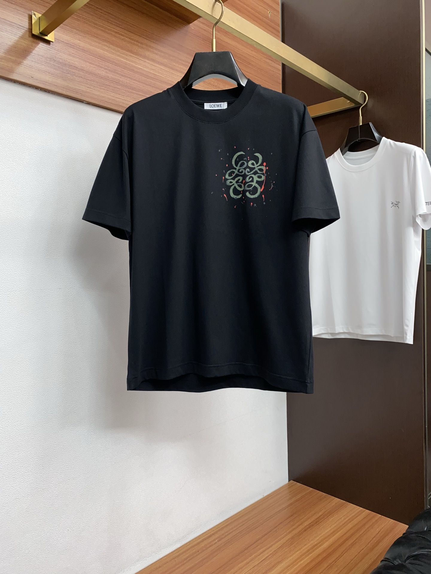 로에베 남성 반팔 26SS 48445