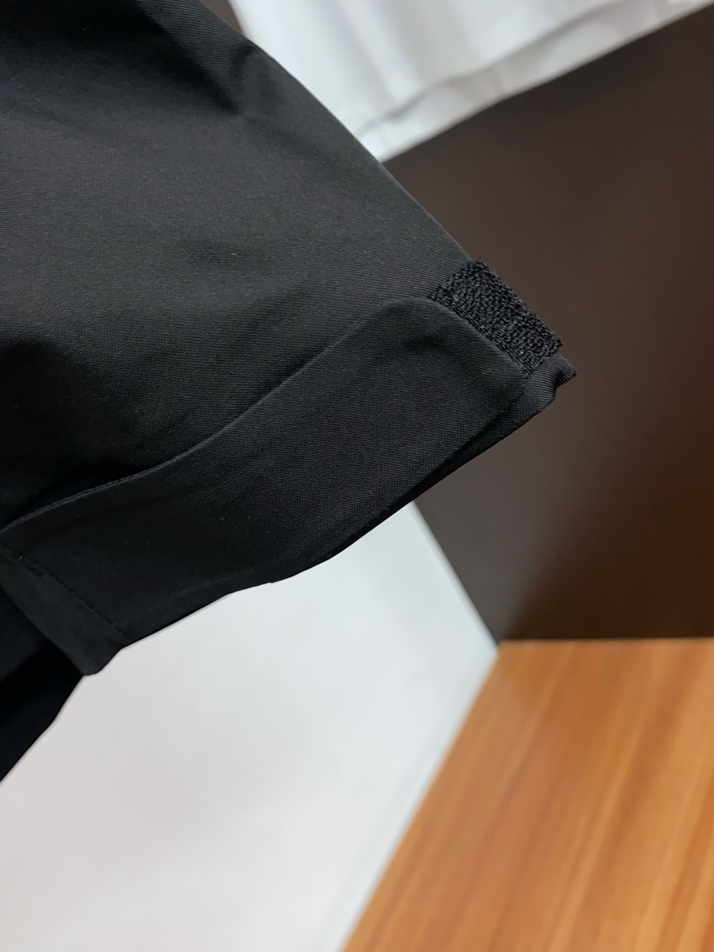 ARCTERYX 始祖鸟，AW新品，时尚休闲连帽冲锋衣外套，专柜同步有售，原单狠货，进口原版面料，工艺极