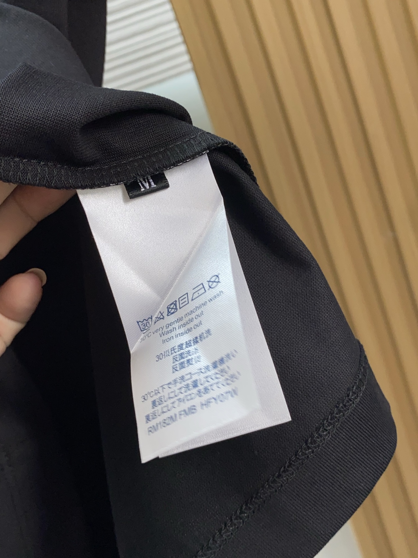 1v 路易威登 高级定制 2026新款短袖 百搭款式 任何人都可以轻松驾驭 面料全订制工艺 高定一等品丝