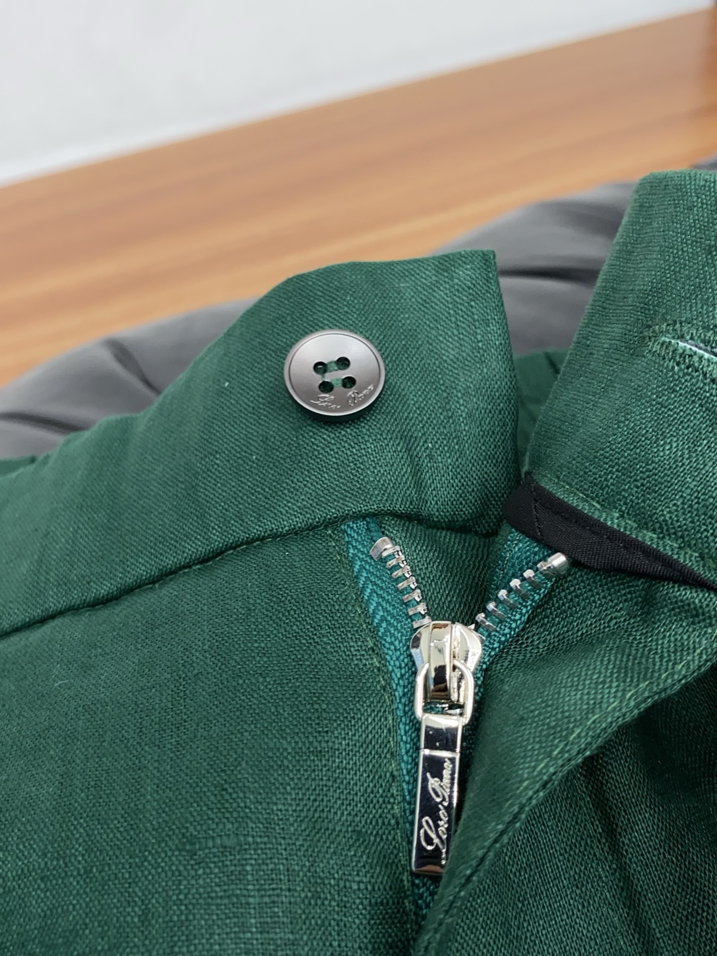 loro Piana 诺悠翩雅 2026ss 春夏 新品 原单男士麻棉休闲裤 每季必出的类型，无需质疑的