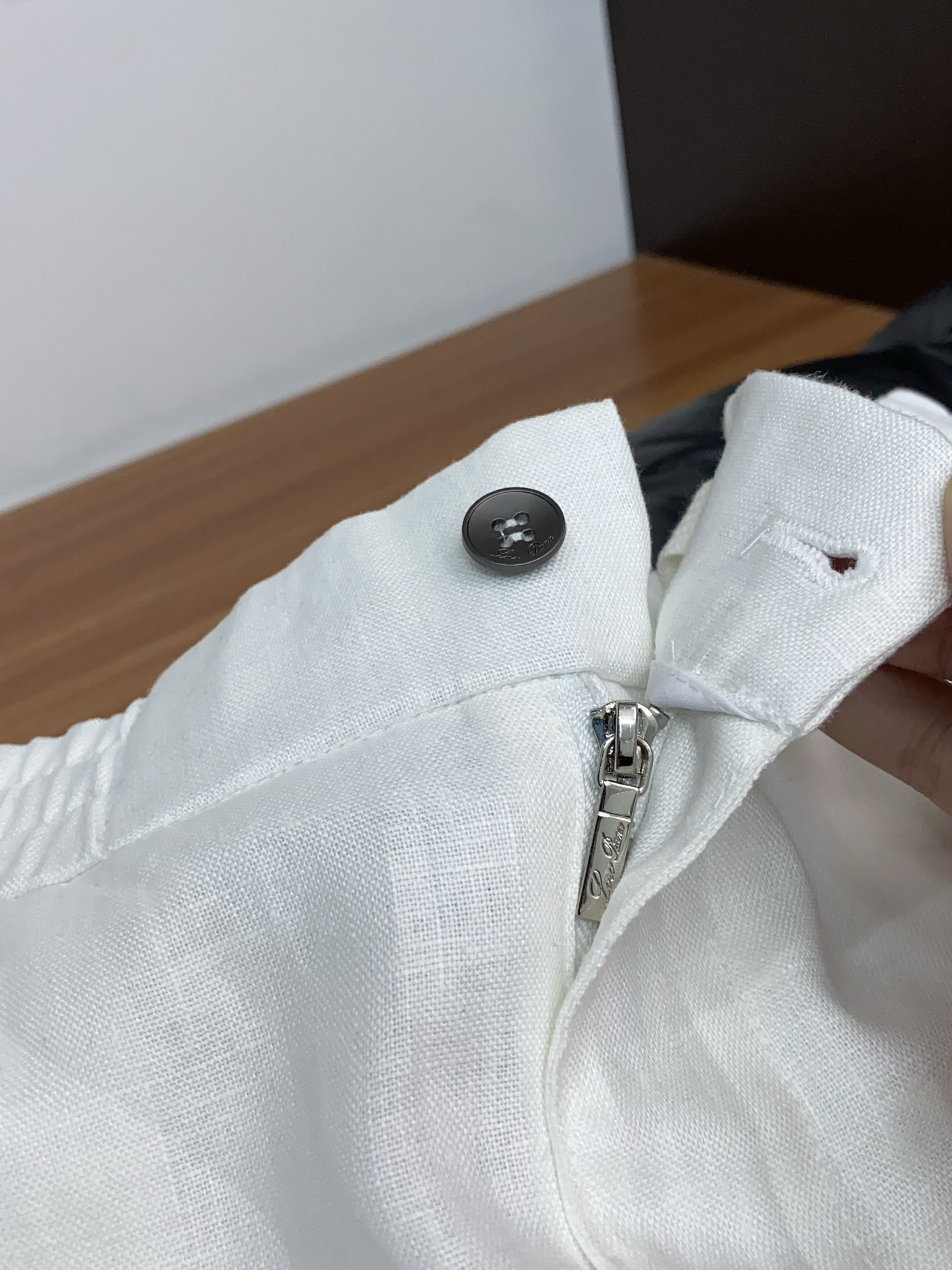 loro Piana 诺悠翩雅 2026ss 春夏 新品 原单男士麻棉休闲裤 每季必出的类型，无需质疑的