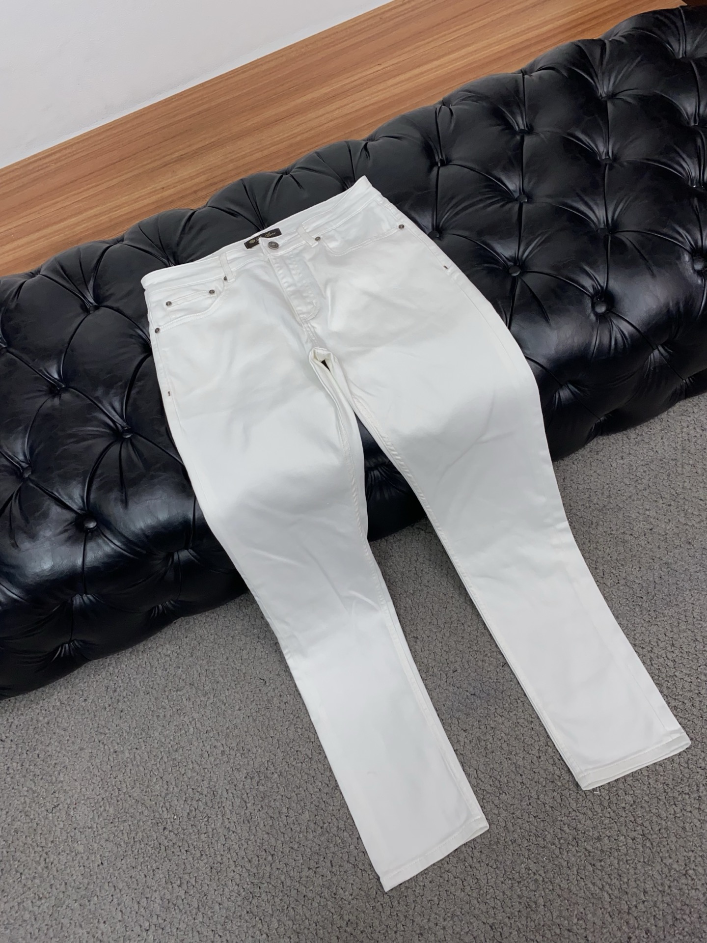 Loro Piana 诺悠翩雅 高端定制、2026早春最新款牛仔裤 柜台同步发售 原版定制复刻 客供五金