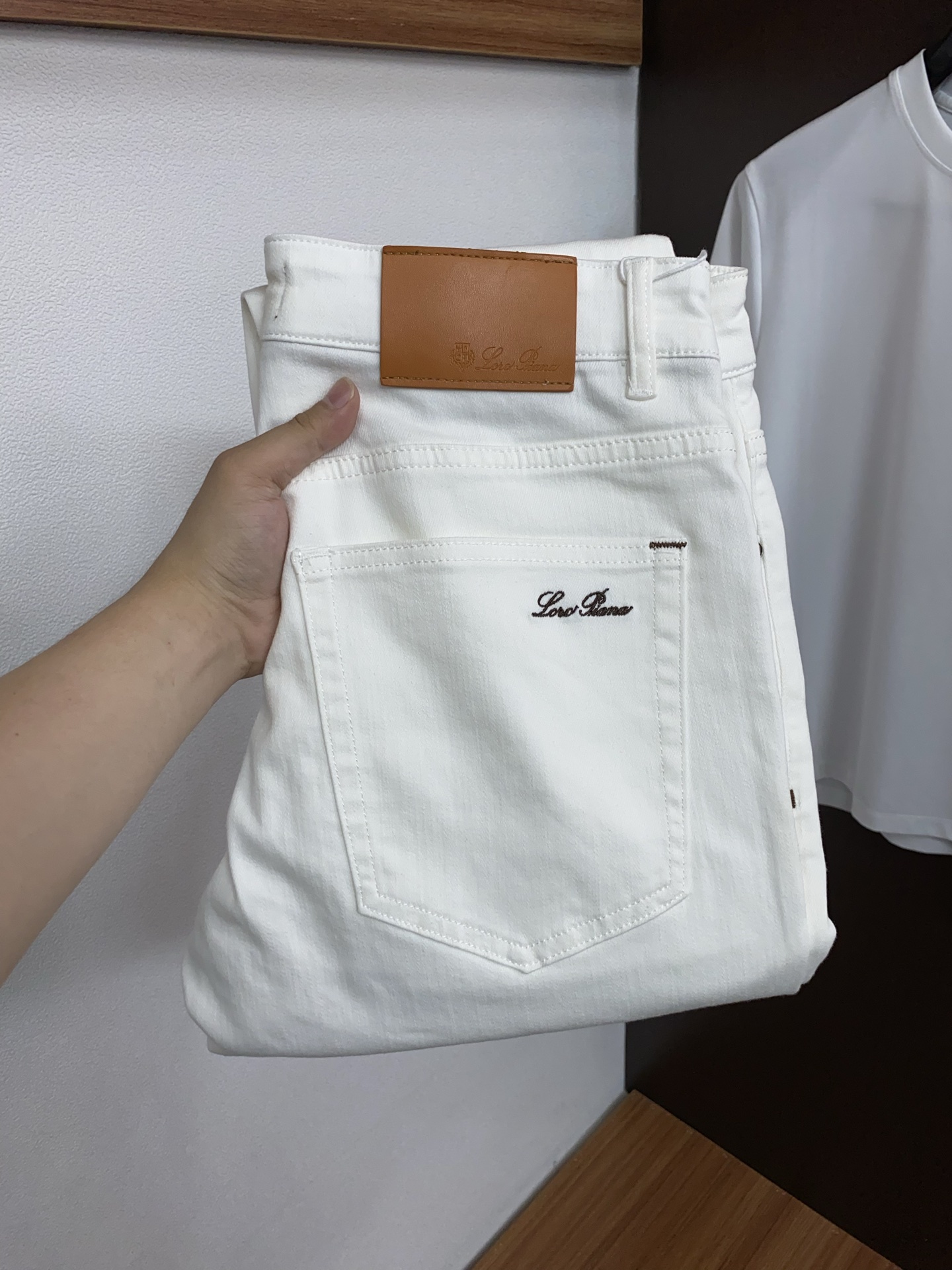Loro Piana 诺悠翩雅 高端定制、2026早春最新款牛仔裤 柜台同步发售 原版定制复刻 客供五金