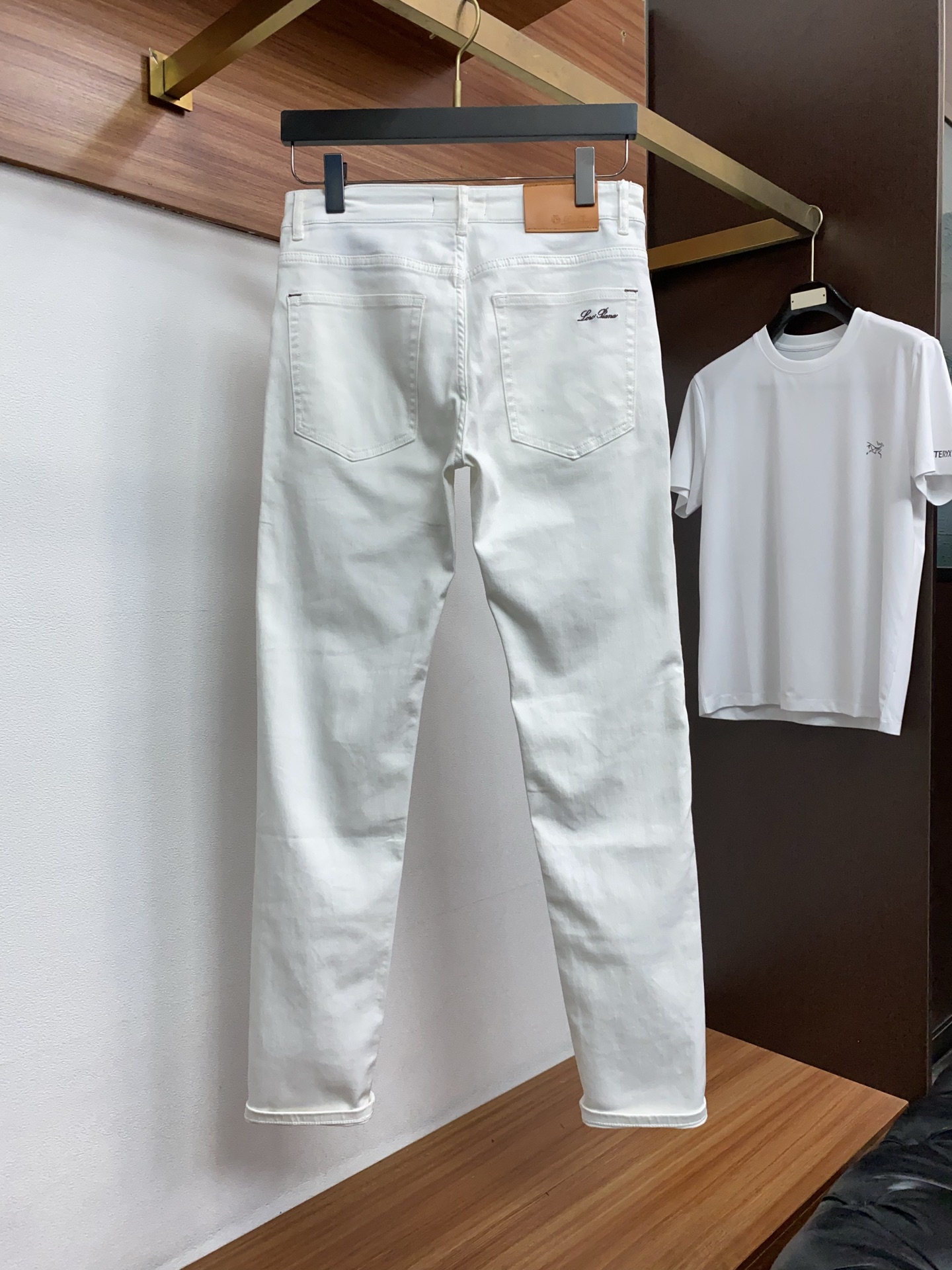 Loro Piana 诺悠翩雅 高端定制、2026早春最新款牛仔裤 柜台同步发售 原版定制复刻 客供五金