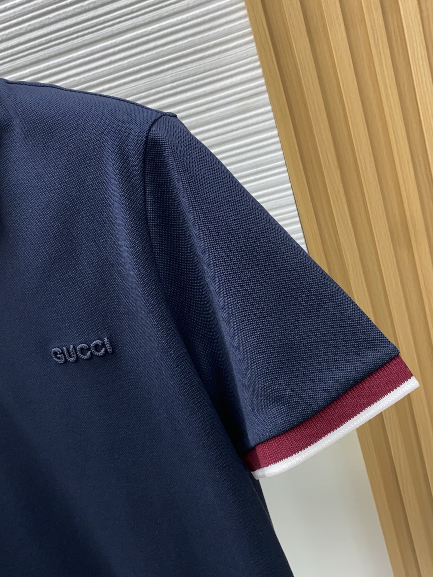 古奇 2026s经典时尚翻领 剪刀领客 Polo衫短袖 ，贸易公司渠道订单，简约大气，时尚百搭，品相更是