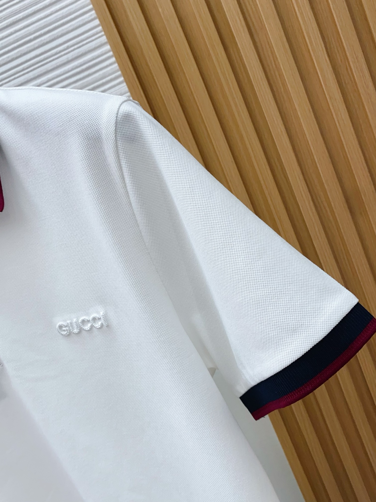 古奇 2026s经典时尚翻领 剪刀领客 Polo衫短袖 ，贸易公司渠道订单，简约大气，时尚百搭，品相更是