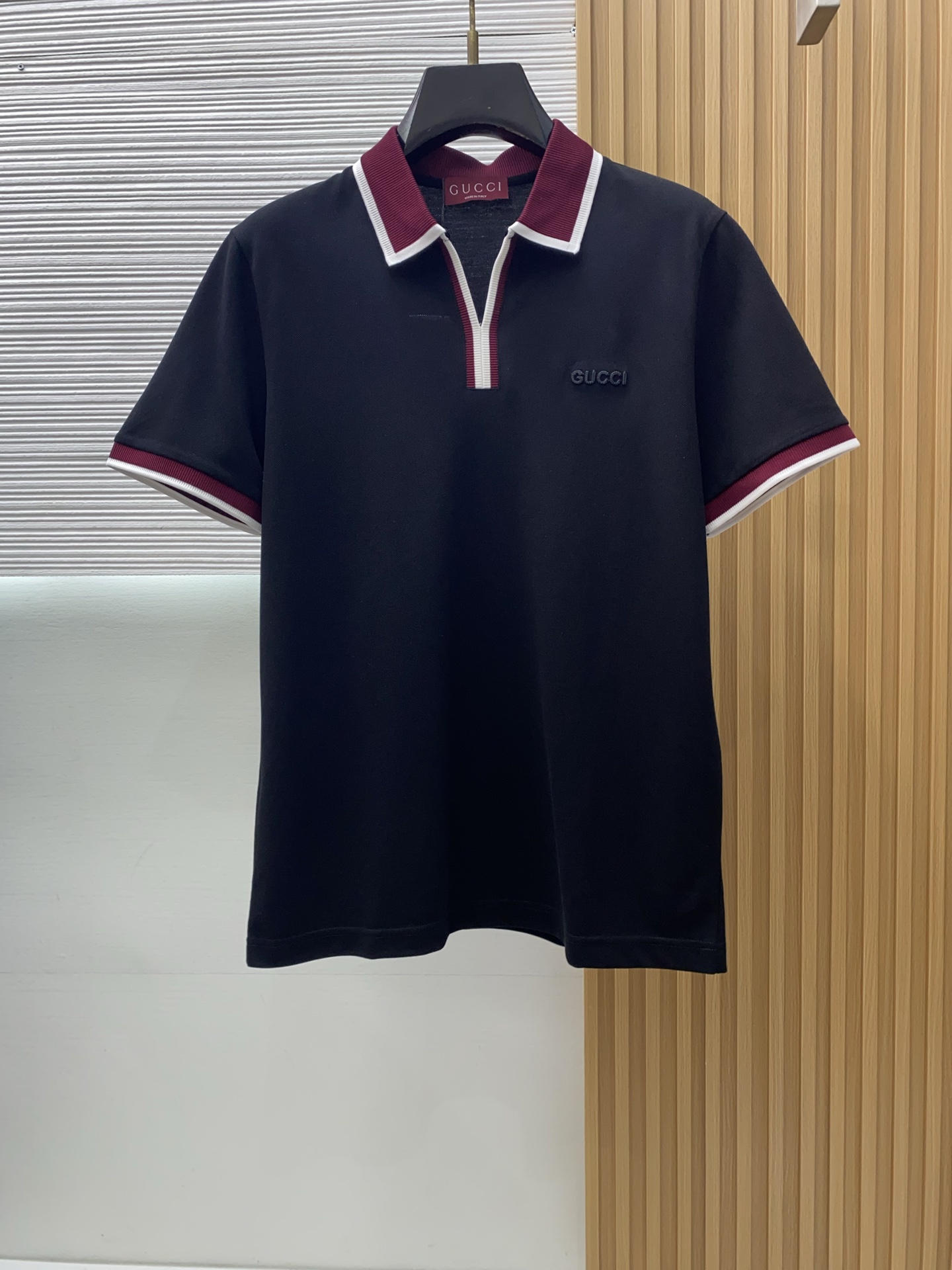 古奇 2026s经典时尚翻领 剪刀领客 Polo衫短袖 ，贸易公司渠道订单，简约大气，时尚百搭，品相更是