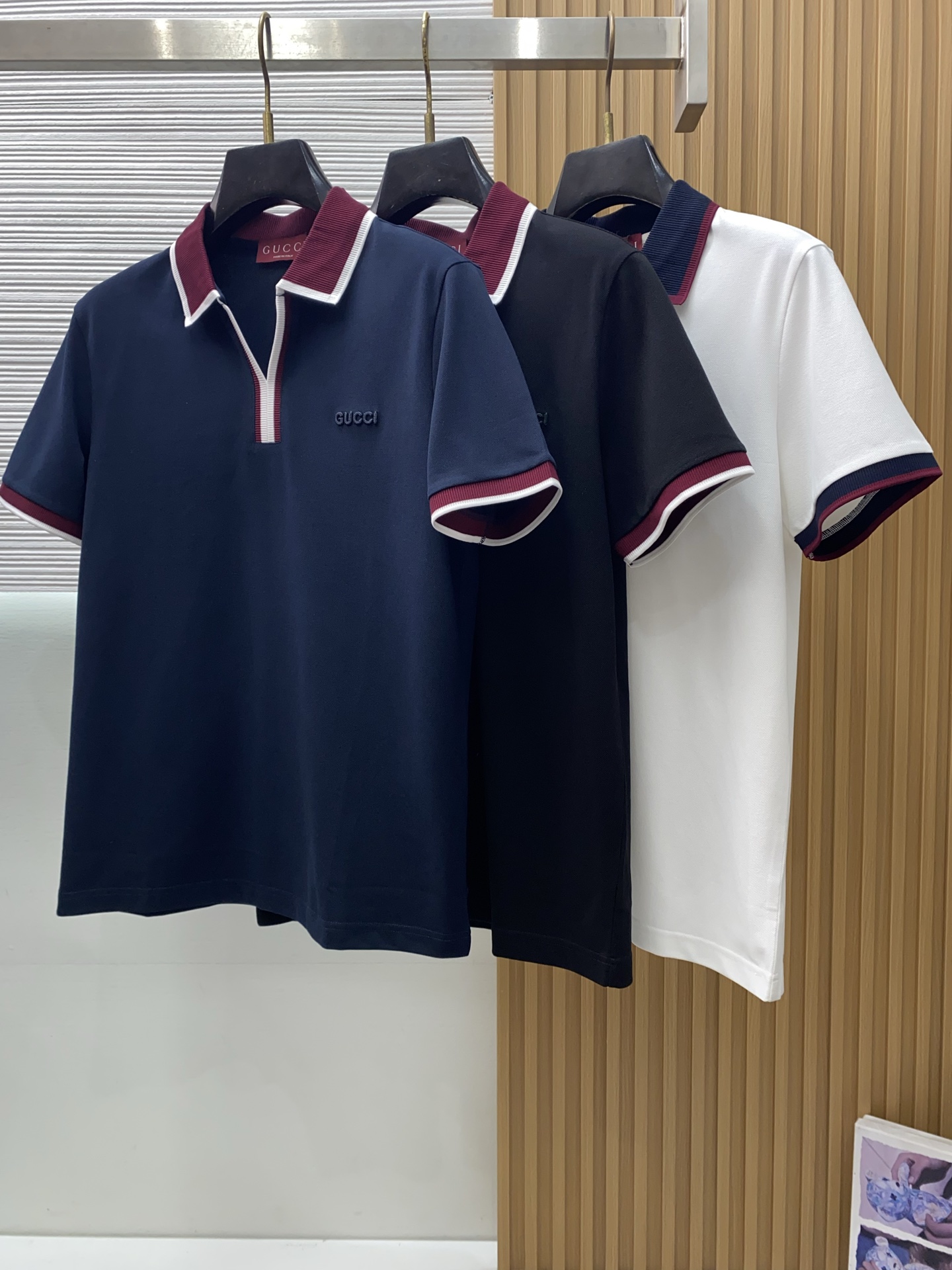 古奇 2026s经典时尚翻领 剪刀领客 Polo衫短袖 ，贸易公司渠道订单，简约大气，时尚百搭，品相更是