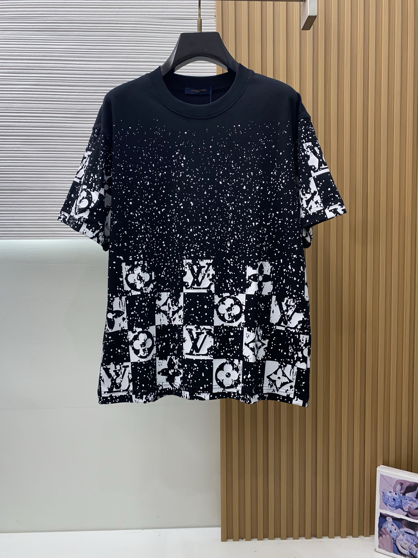 1v路易威登 26SS春夏新款 纯棉质圆领短袖 男士基础款纯白专柜短袖T恤衫！贸易公司渠道稀出，同步官网