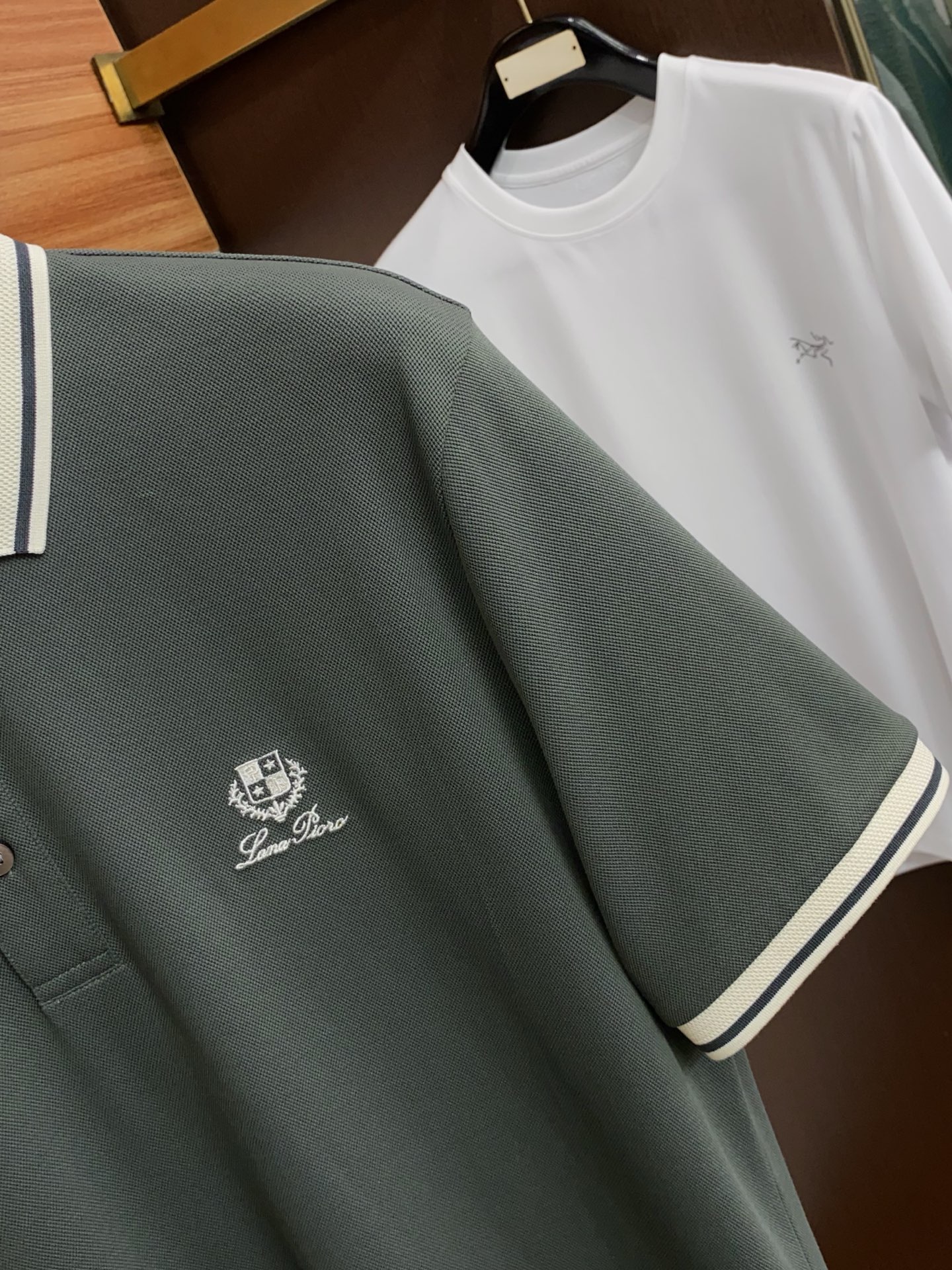 Loro piana 诺悠翩雅 2026s经典时尚翻领 Polo衫短袖 ，贸易公司渠道订单，简约大气，时