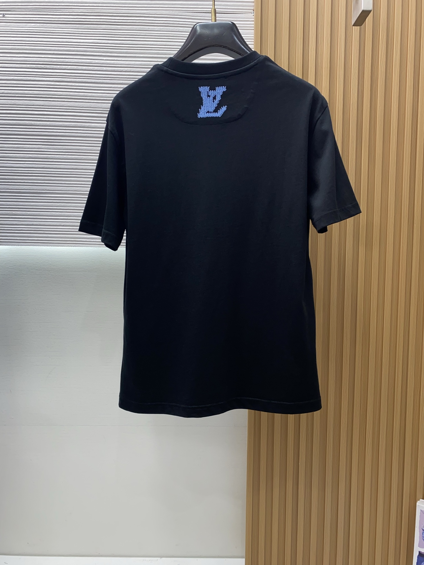 1v路易威登 26SS春夏新款 纯棉质圆领短袖 男士基础款纯白专柜短袖T恤衫！贸易公司渠道稀出，同步官网