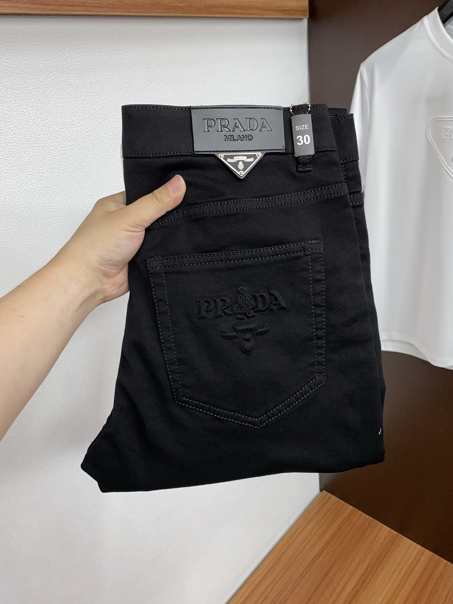 普拉达 高端定制、2026早春最新款牛仔裤 柜台同步发售 原版定制复刻 客供五金辅料 原单品质 进口牛仔