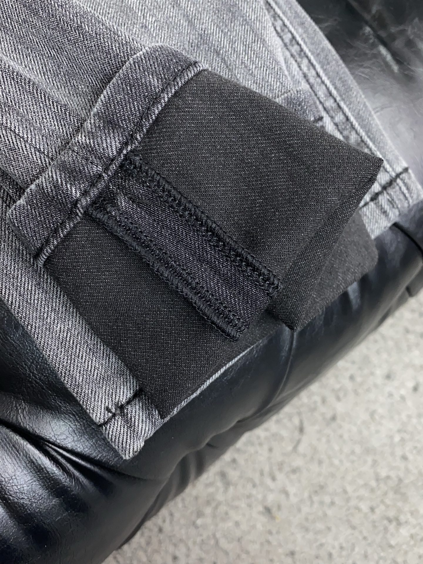 loro Piana 诺悠翩雅 26新款 市场独家订制长绒棉牛仔面料 稀缺面料 超级柔软舒服 工艺复杂四