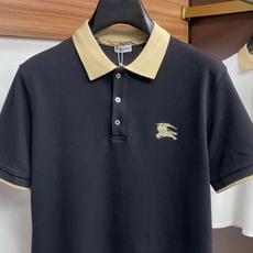 巴宝莉 2026春夏新品细纹珠地商务Polo,极简的衣身造型!顶级针织棉质混纺质地 整体的触感极为舒适, 巴宝莉 2026春夏新品细纹珠地商务Polo,极简的衣身造型!顶级针织棉质混纺质地 整体的触感极为舒适,