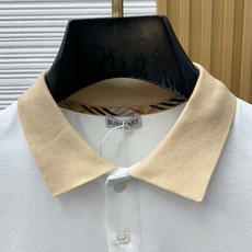 巴宝莉 2026春夏新品细纹珠地商务Polo,极简的衣身造型!顶级针织棉质混纺质地 整体的触感极为舒适, 巴宝莉 2026春夏新品细纹珠地商务Polo,极简的衣身造型!顶级针织棉质混纺质地 整体的触感极为舒适,