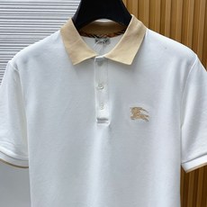 巴宝莉 2026春夏新品细纹珠地商务Polo,极简的衣身造型!顶级针织棉质混纺质地 整体的触感极为舒适, 巴宝莉 2026春夏新品细纹珠地商务Polo,极简的衣身造型!顶级针织棉质混纺质地 整体的触感极为舒适,