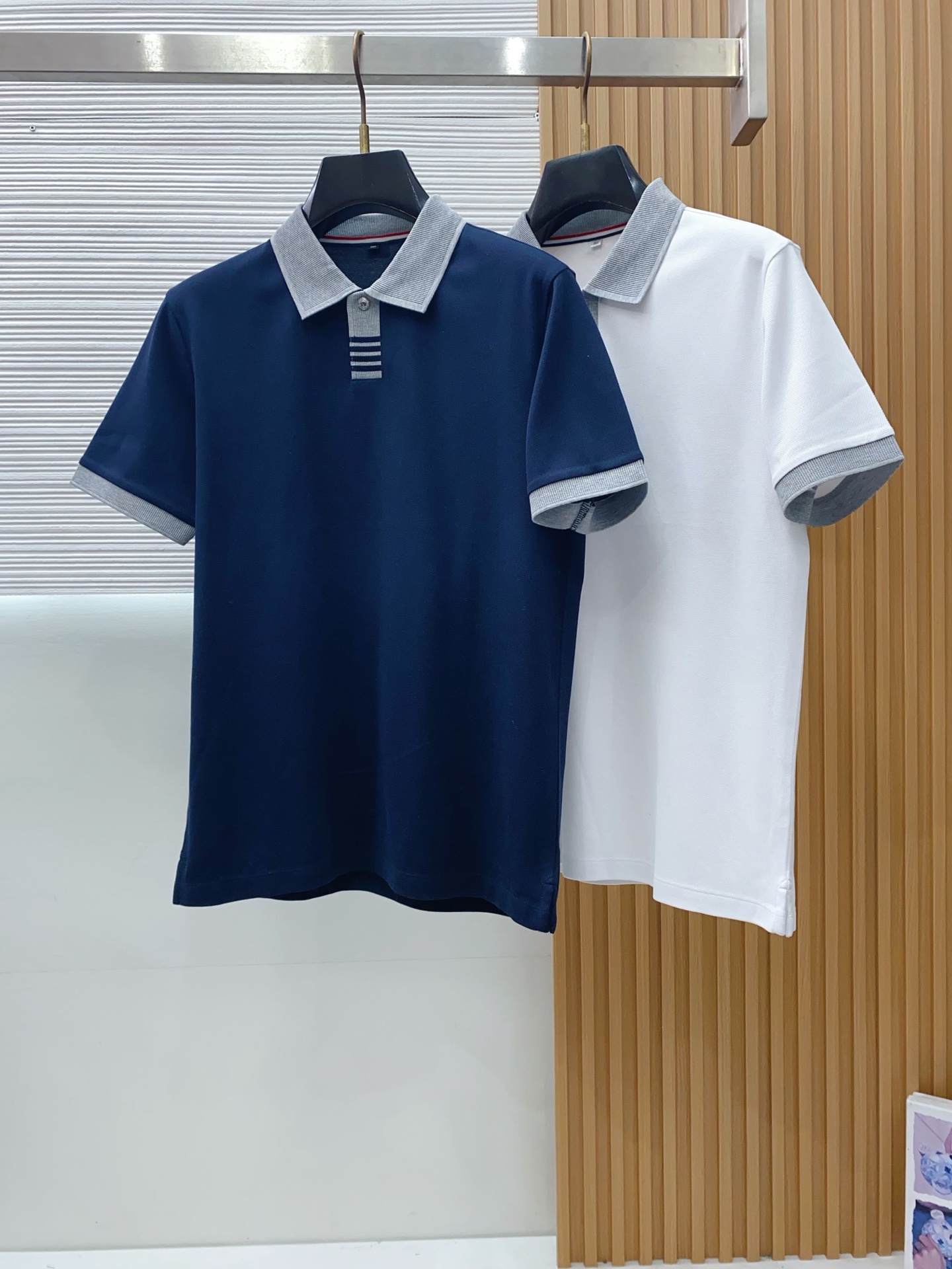 TB 2026s经典时尚翻领 Polo衫短袖 ，贸易公司渠道订单，简约大气，时尚百搭，品相更是无法挑剔！