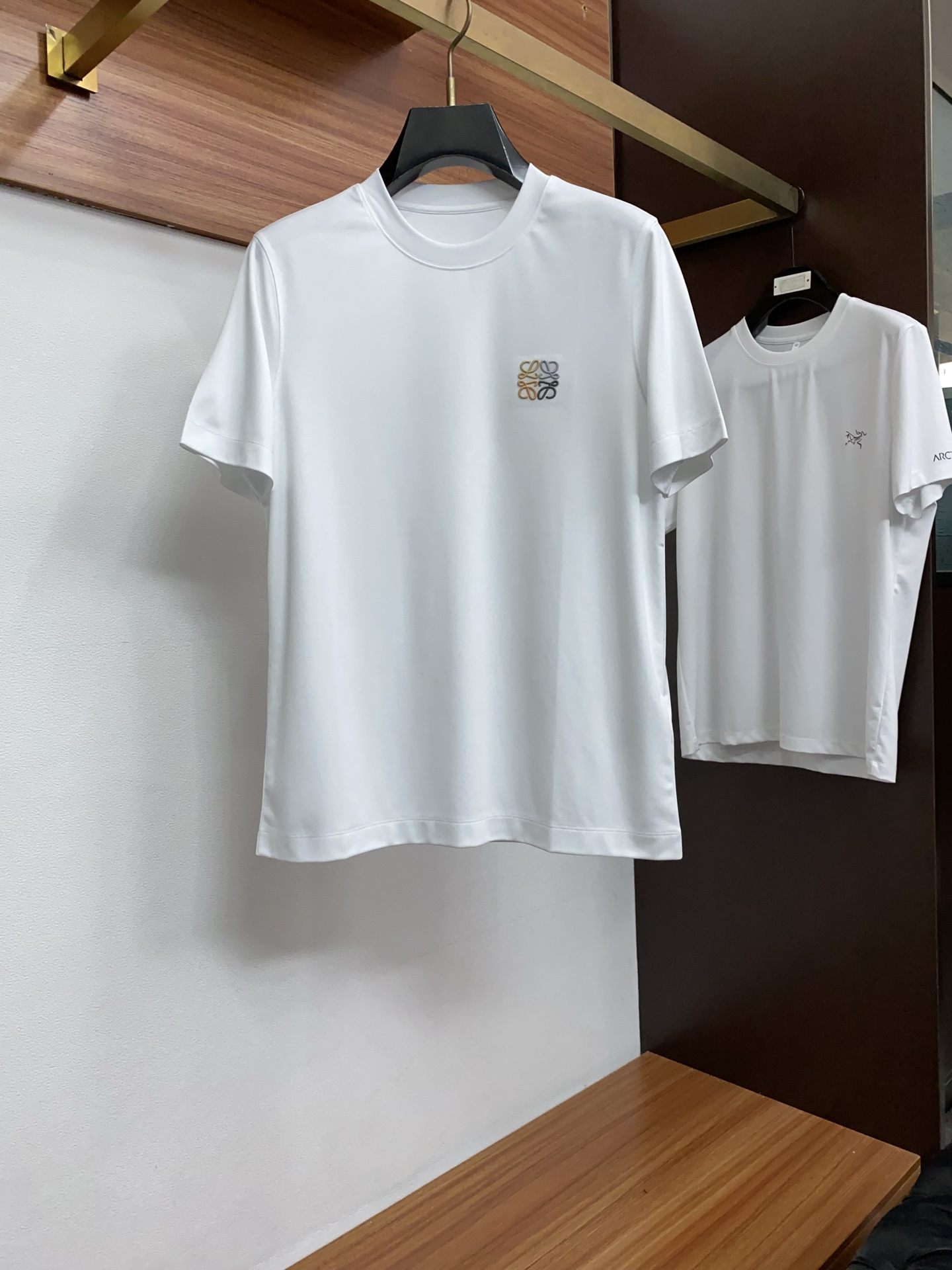 로에베 남성 반팔 26SS 48442