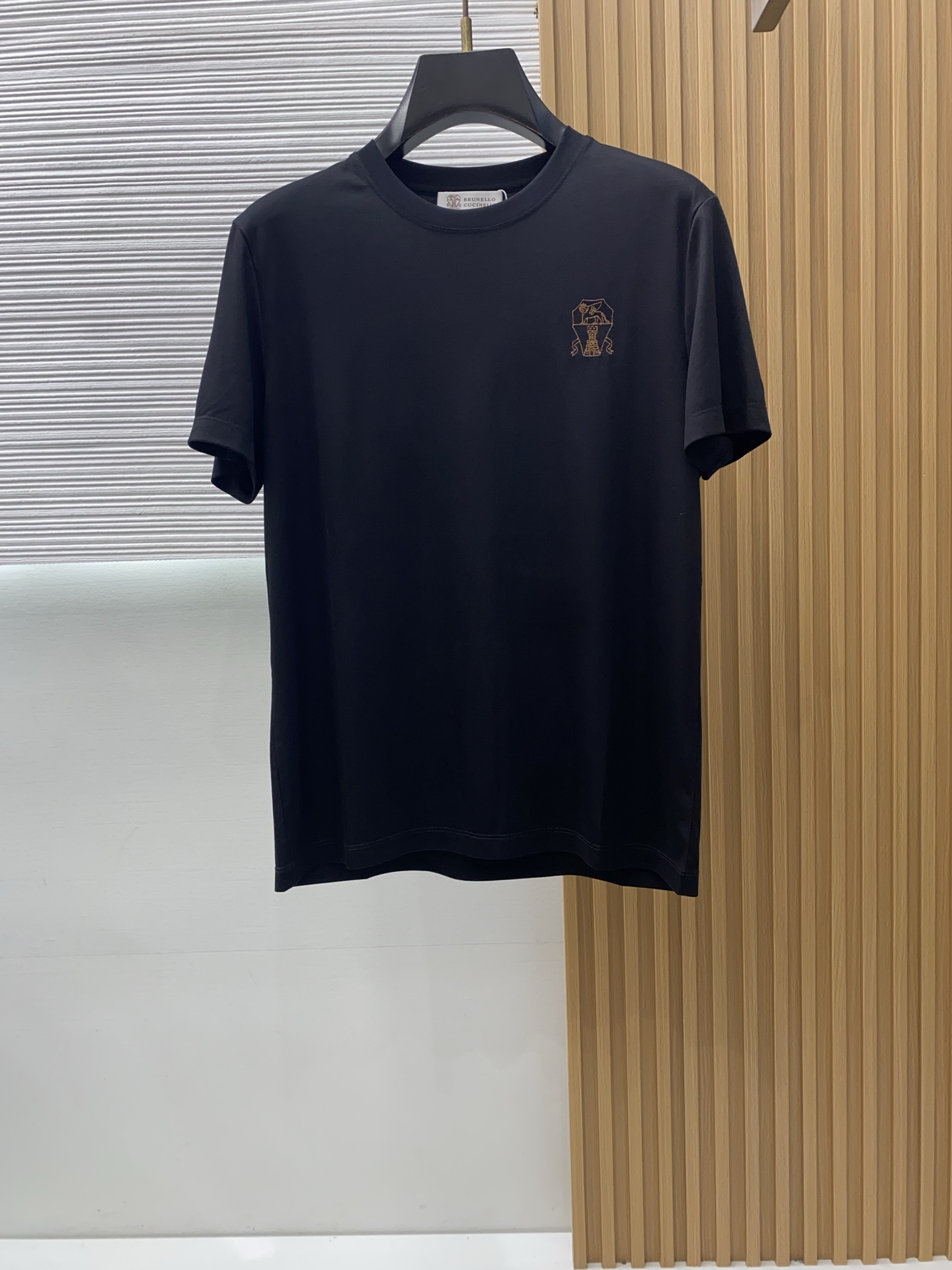 bc 2026春夏新款首发专柜最新款圆领短袖 高端订制 设计前卫时尚！品牌logo重工艺设计 高端定制1
