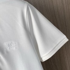 巴宝莉 2026春夏新品细纹珠地商务Polo,极简的衣身造型!顶级针织棉质混纺质地 整体的触感极为舒适, 巴宝莉 2026春夏新品细纹珠地商务Polo,极简的衣身造型!顶级针织棉质混纺质地 整体的触感极为舒适,