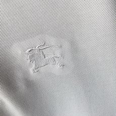 巴宝莉 2026春夏新品细纹珠地商务Polo,极简的衣身造型!顶级针织棉质混纺质地 整体的触感极为舒适, 巴宝莉 2026春夏新品细纹珠地商务Polo,极简的衣身造型!顶级针织棉质混纺质地 整体的触感极为舒适,