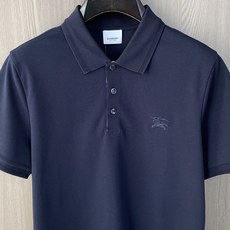 巴宝莉 2026春夏新品细纹珠地商务Polo,极简的衣身造型!顶级针织棉质混纺质地 整体的触感极为舒适, 巴宝莉 2026春夏新品细纹珠地商务Polo,极简的衣身造型!顶级针织棉质混纺质地 整体的触感极为舒适,