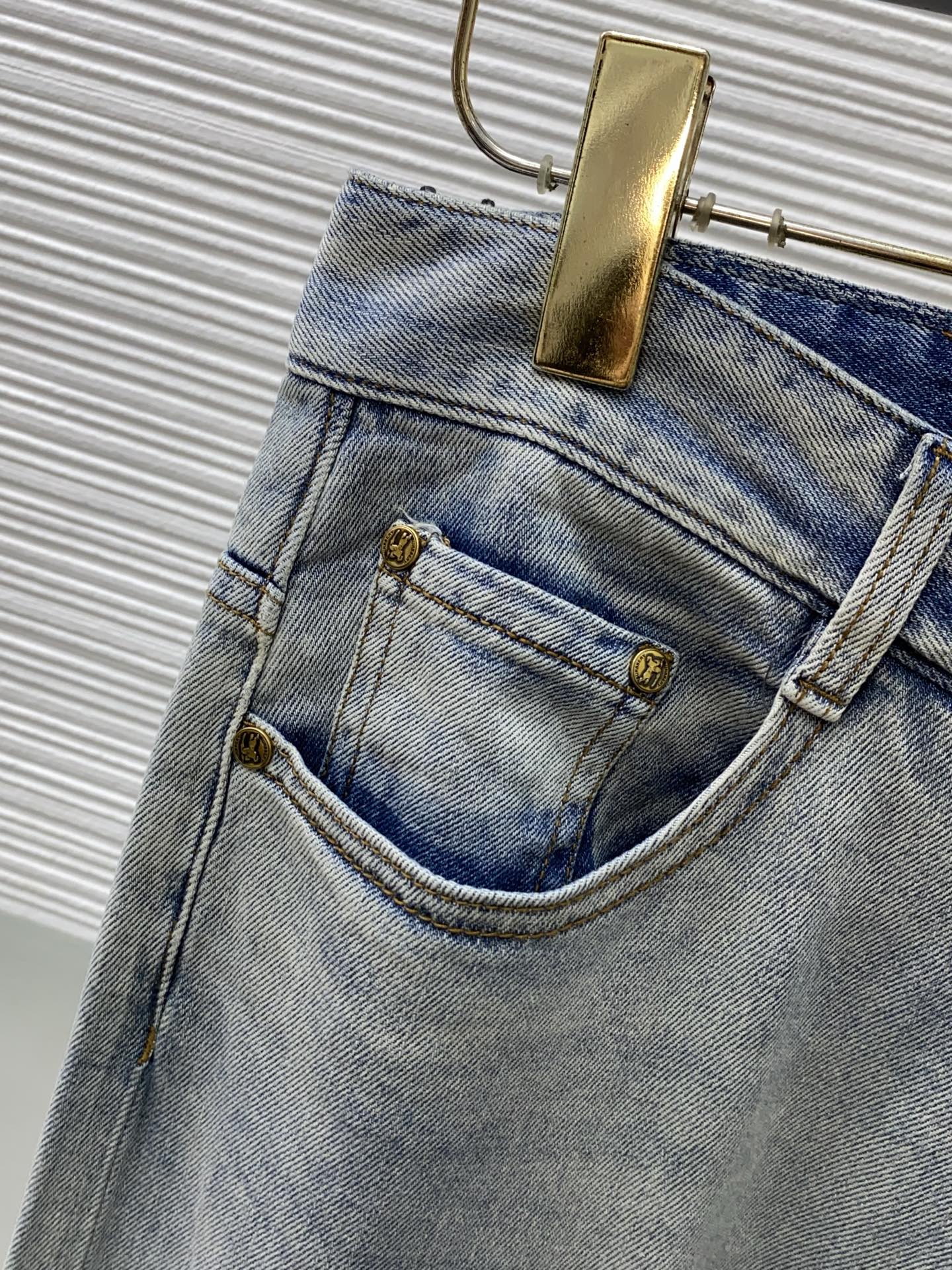 巴宝莉 高端定制、2026早春最新款牛仔裤 柜台同步发售 原版定制复刻 客供五金辅料 原单品质 进口牛仔