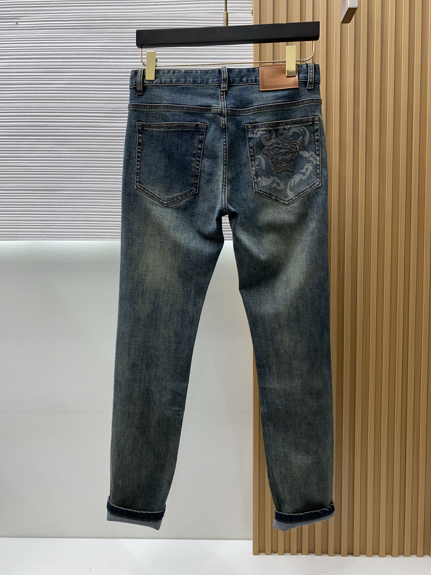 范思哲 高端定制、2026早春最新款牛仔裤 柜台同步发售 原版定制复刻 客供五金辅料 原单品质 进口牛仔