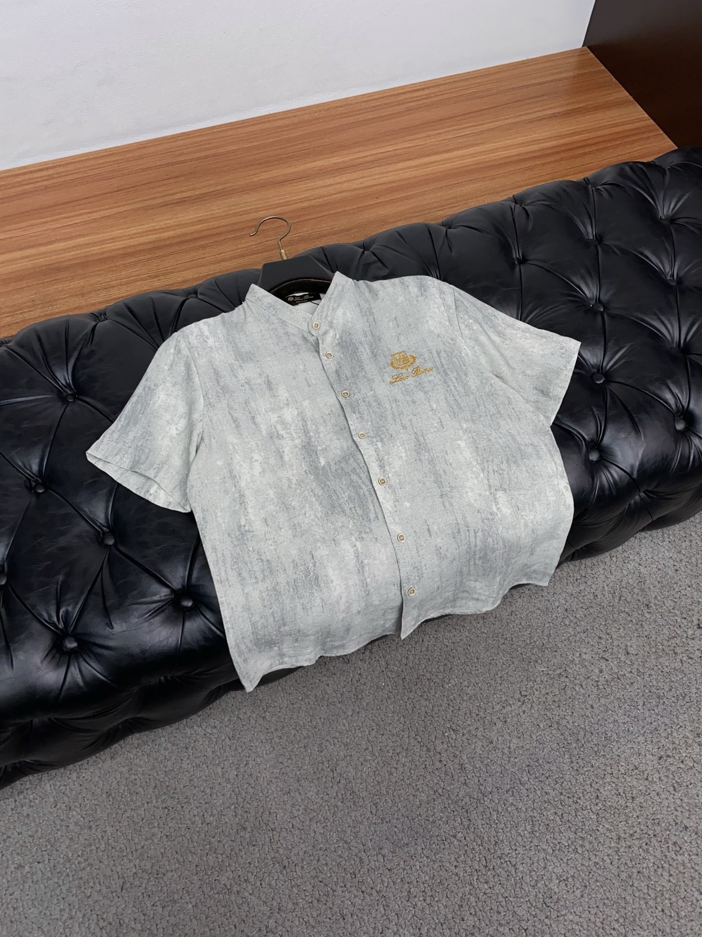 2026春夏新品丝光棉翻领商务Polo，极简的衣身造型！顶级针织棉质混纺质地 整体的触感极为舒适，弹力十