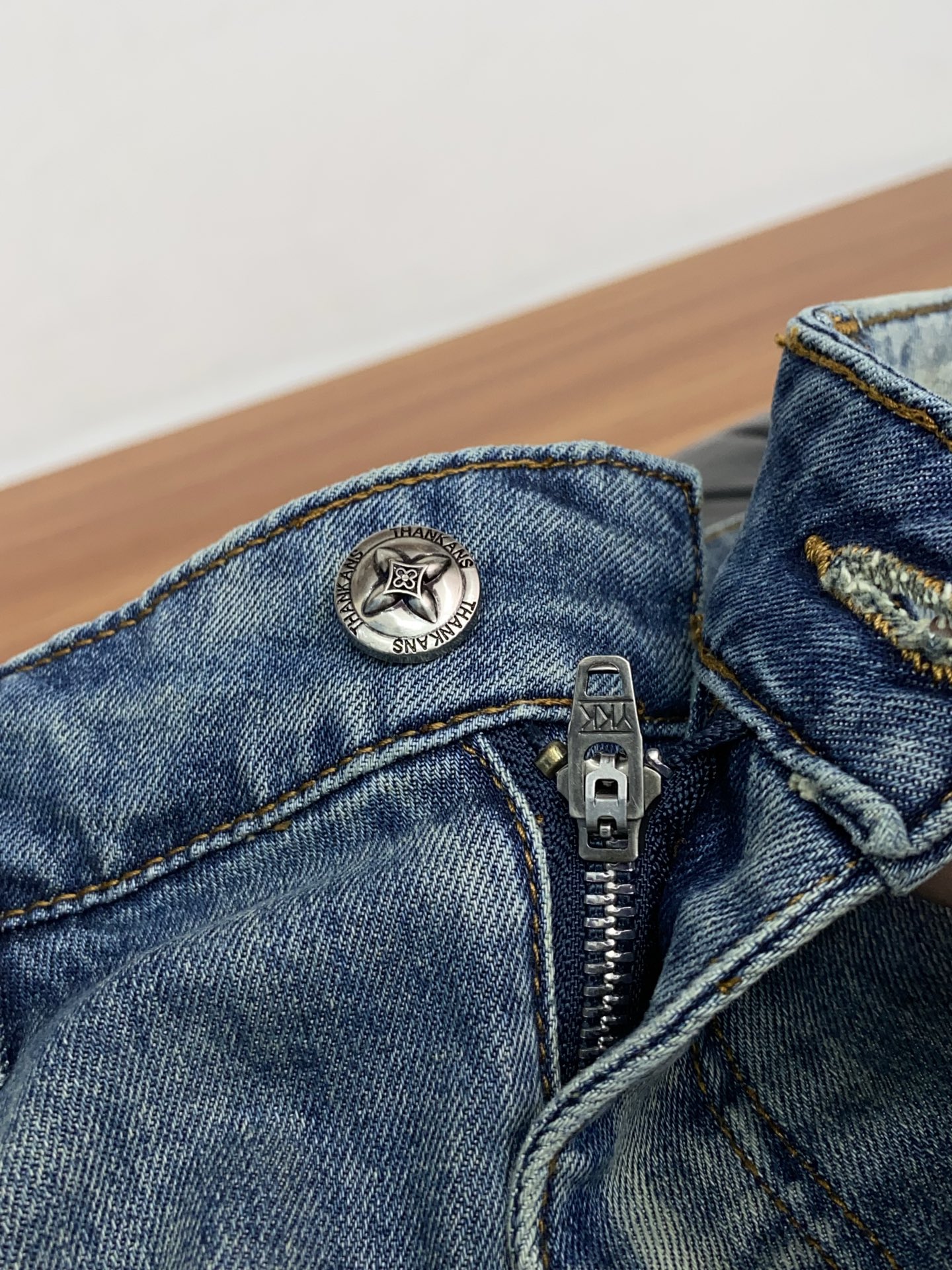 1v路易威登 高端定制、2026早春最新款牛仔裤 柜台同步发售 原版定制复刻 客供五金辅料 原单品质 进