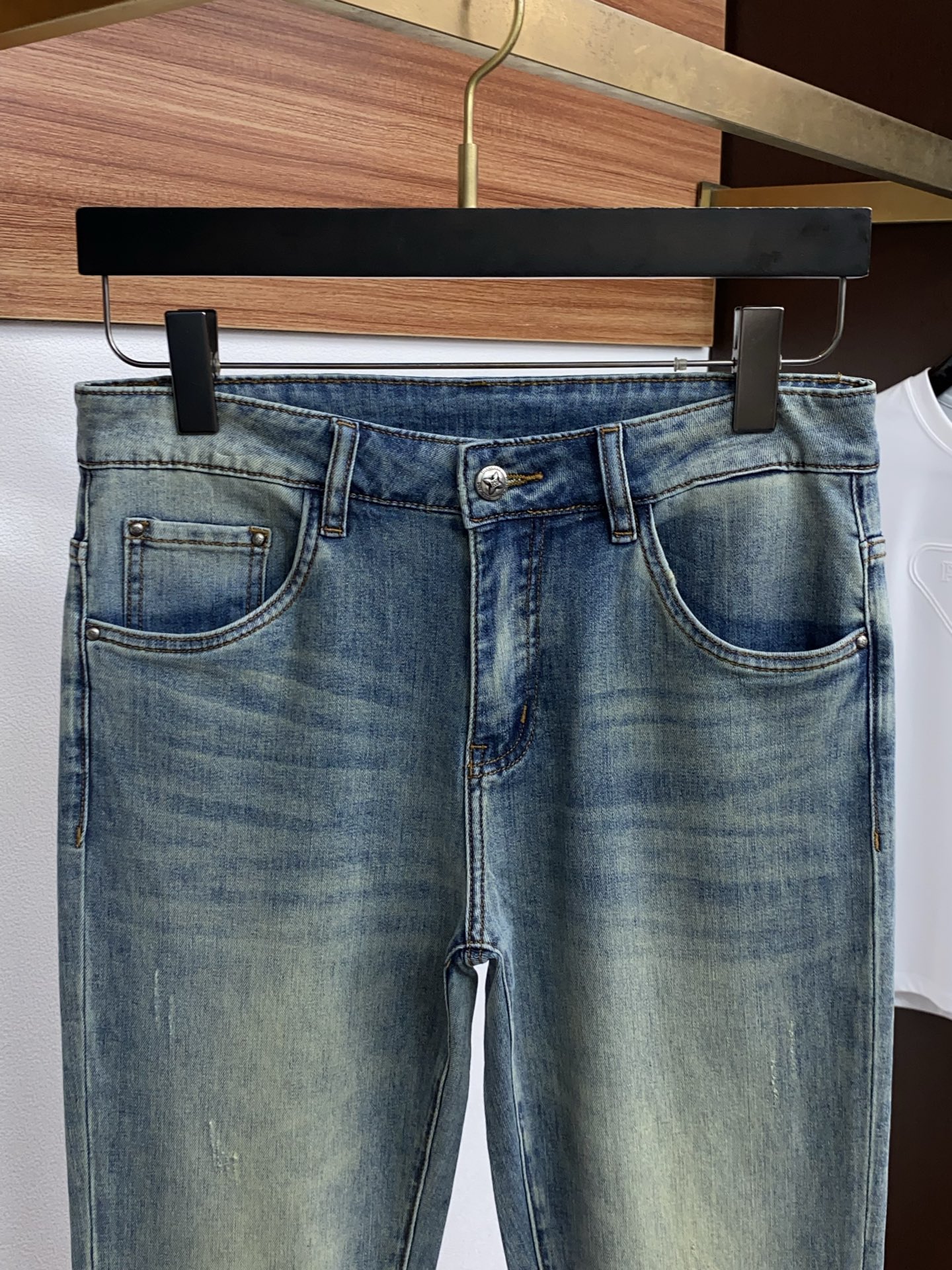 1v路易威登 高端定制、2026早春最新款牛仔裤 柜台同步发售 原版定制复刻 客供五金辅料 原单品质 进