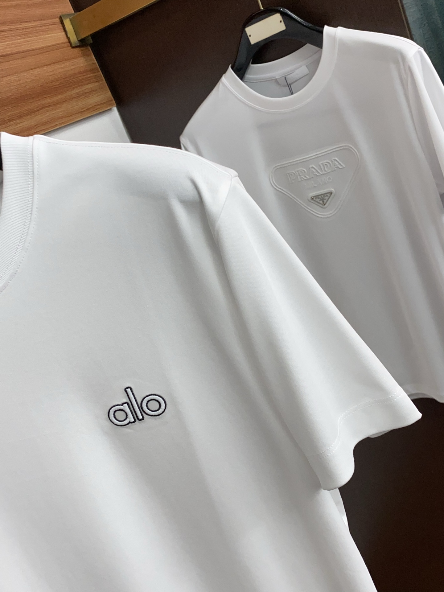 alo 高级定制 2026新款短袖 百搭款式 任何人都可以轻松驾驭 面料全订制工艺 高定一等品丝光棉面料