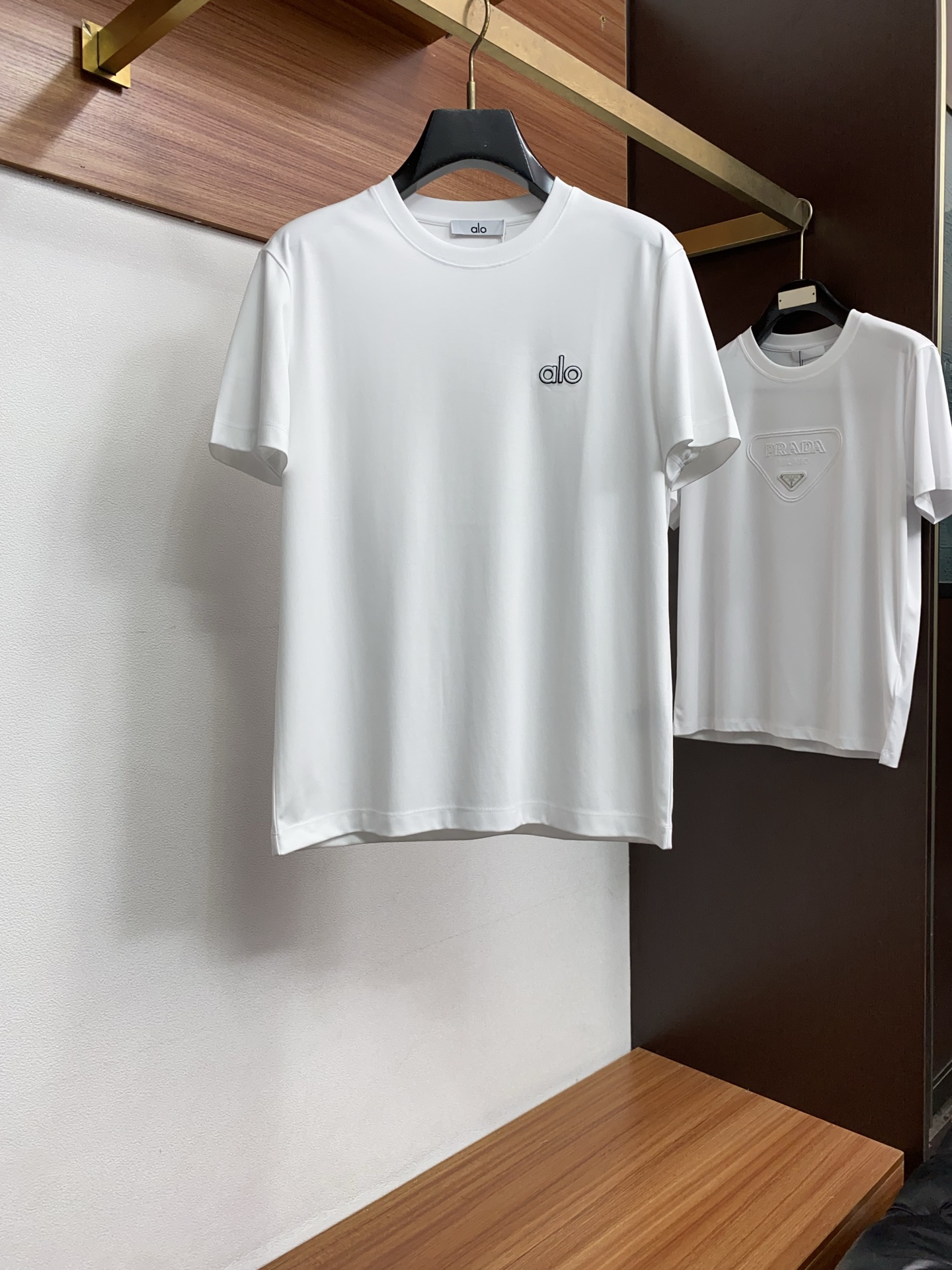 alo 高级定制 2026新款短袖 百搭款式 任何人都可以轻松驾驭 面料全订制工艺 高定一等品丝光棉面料
