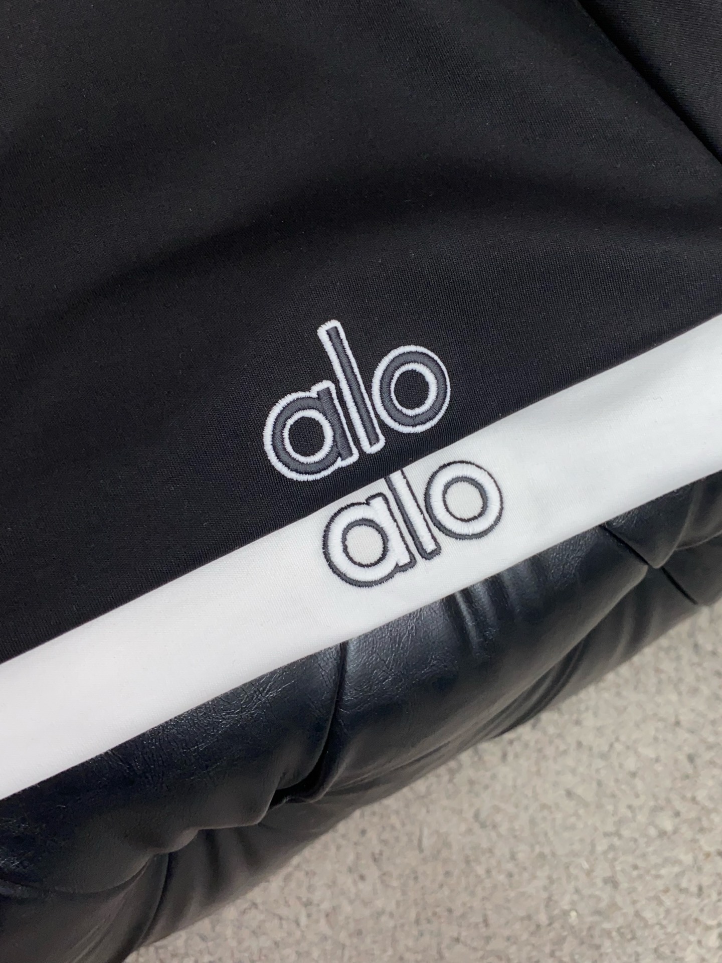 alo 高级定制 2026新款短袖 百搭款式 任何人都可以轻松驾驭 面料全订制工艺 高定一等品丝光棉面料