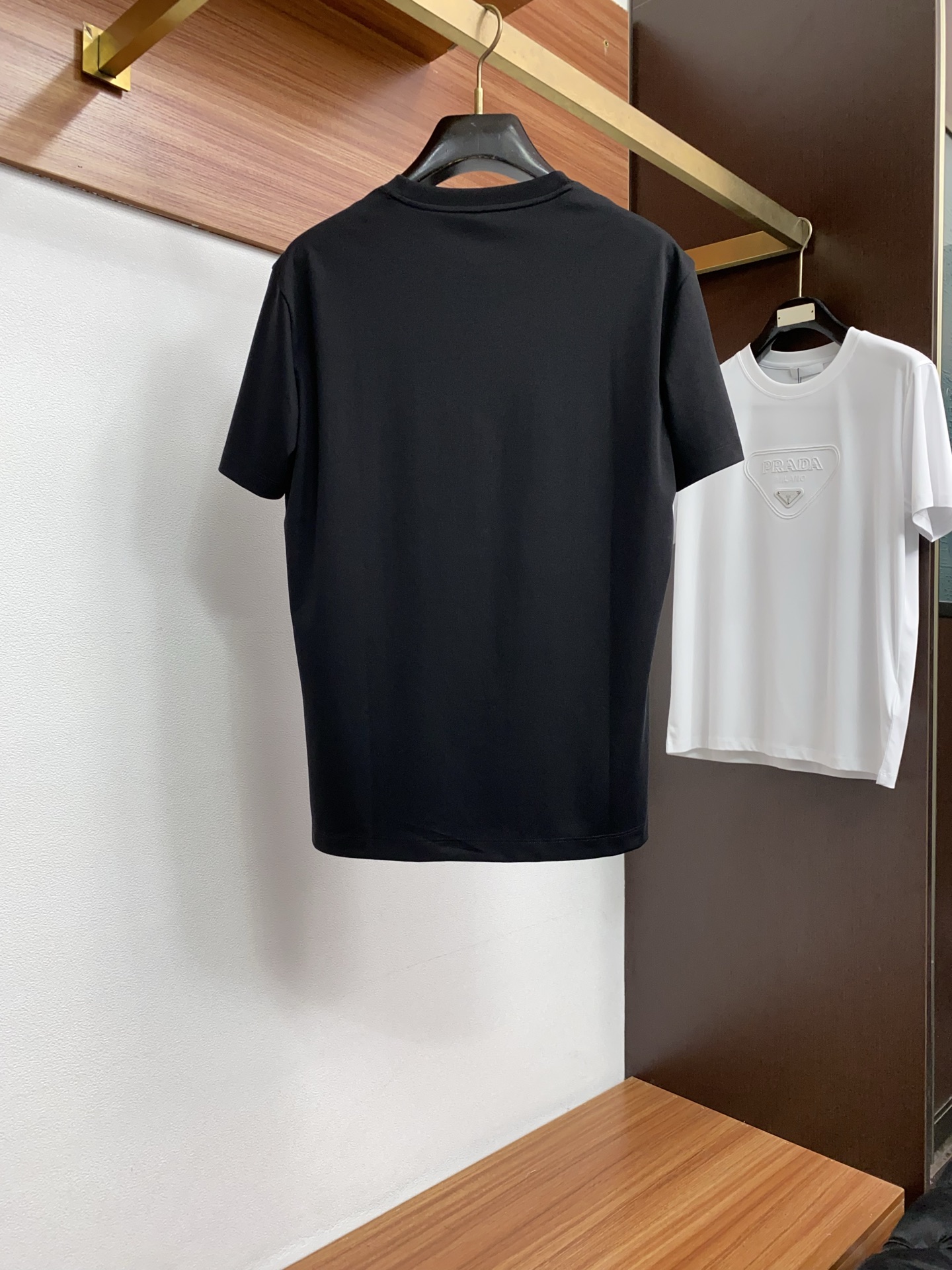 alo 高级定制 2026新款短袖 百搭款式 任何人都可以轻松驾驭 面料全订制工艺 高定一等品丝光棉面料