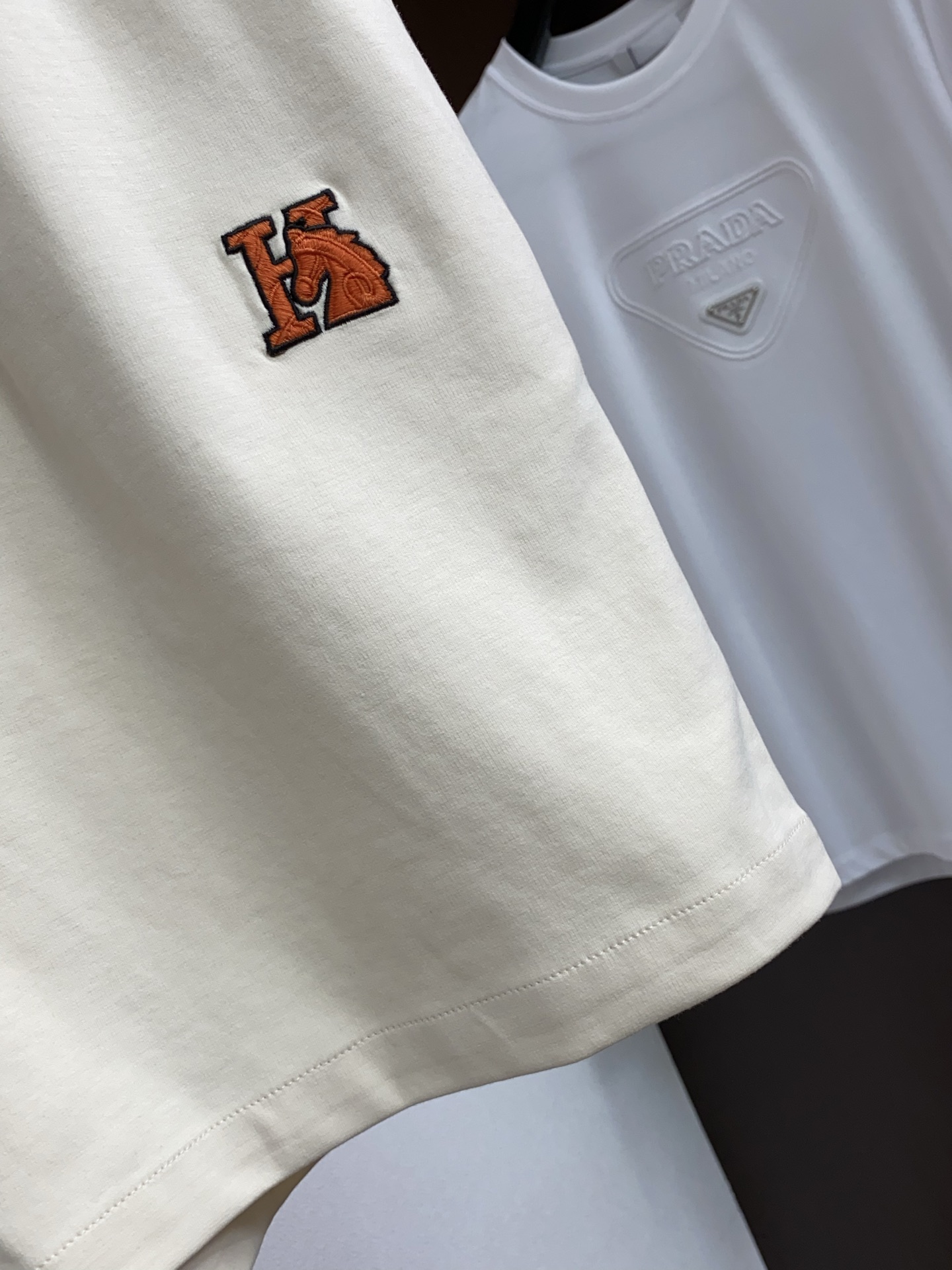 爱马仕 2026春夏季新款，最新休闲短裤。原版裤型上身休闲百搭🌾、随性慵懒范，高级定制面料，订制工艺 舒