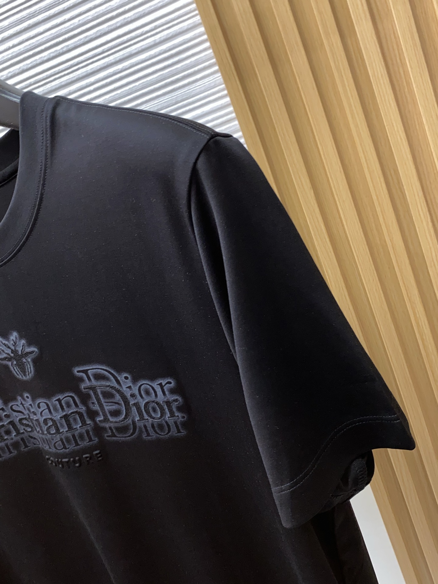 高级定制 2026新款短袖 百搭款式 任何人都可以轻松驾驭 面料全订制工艺 高定一等品丝光棉面料 面料手