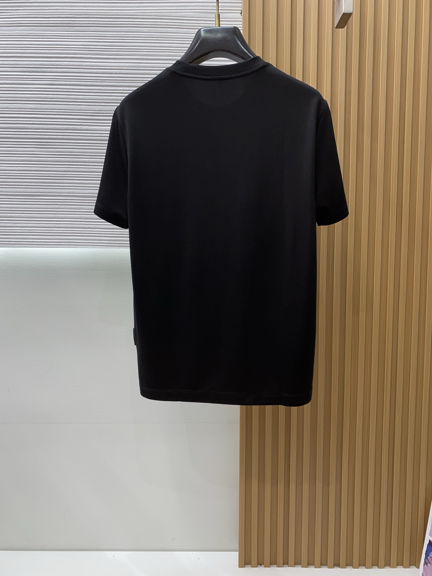 高级定制 2026新款短袖 百搭款式 任何人都可以轻松驾驭 面料全订制工艺 高定一等品丝光棉面料 面料手