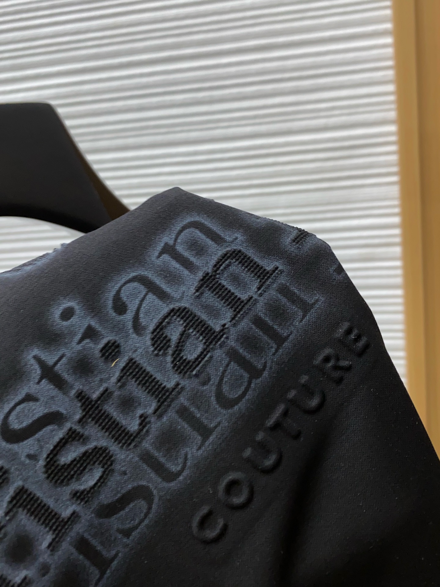 高级定制 2026新款短袖 百搭款式 任何人都可以轻松驾驭 面料全订制工艺 高定一等品丝光棉面料 面料手