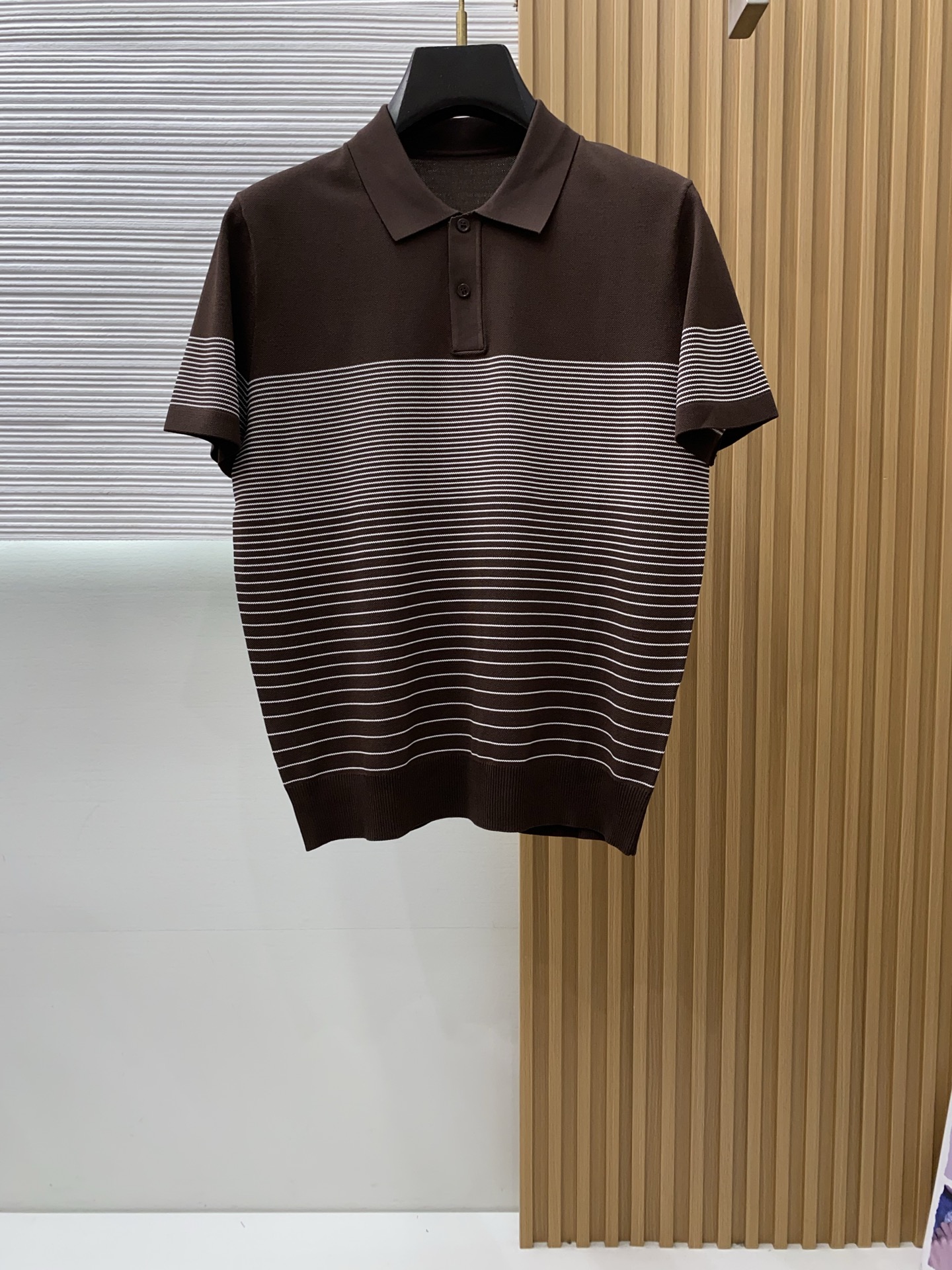 로로피아나 남성 반팔 48156