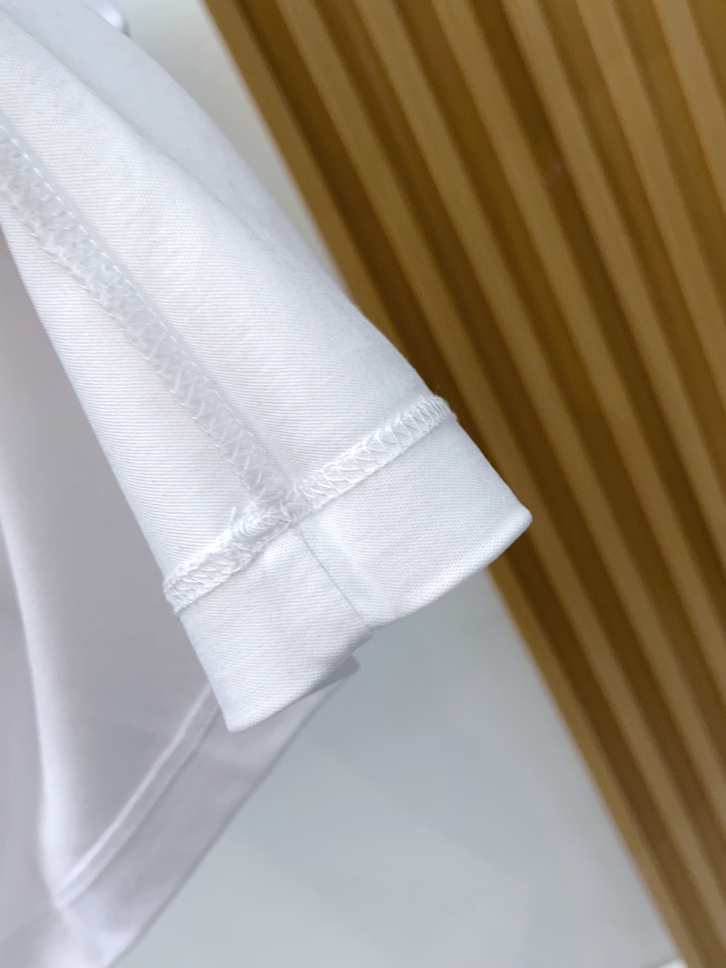 高级定制 2026新款短袖 百搭款式 任何人都可以轻松驾驭 面料全订制工艺 高定一等品丝光棉面料 面料手