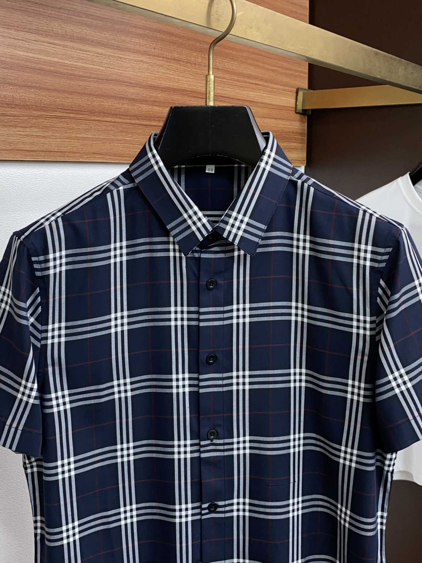 巴宝莉 2026 男士天丝棉衬衫，商务休闲修身款短袖衬衫 宜商务 宜休闲！限量新款，都市商务气质款！ 衬