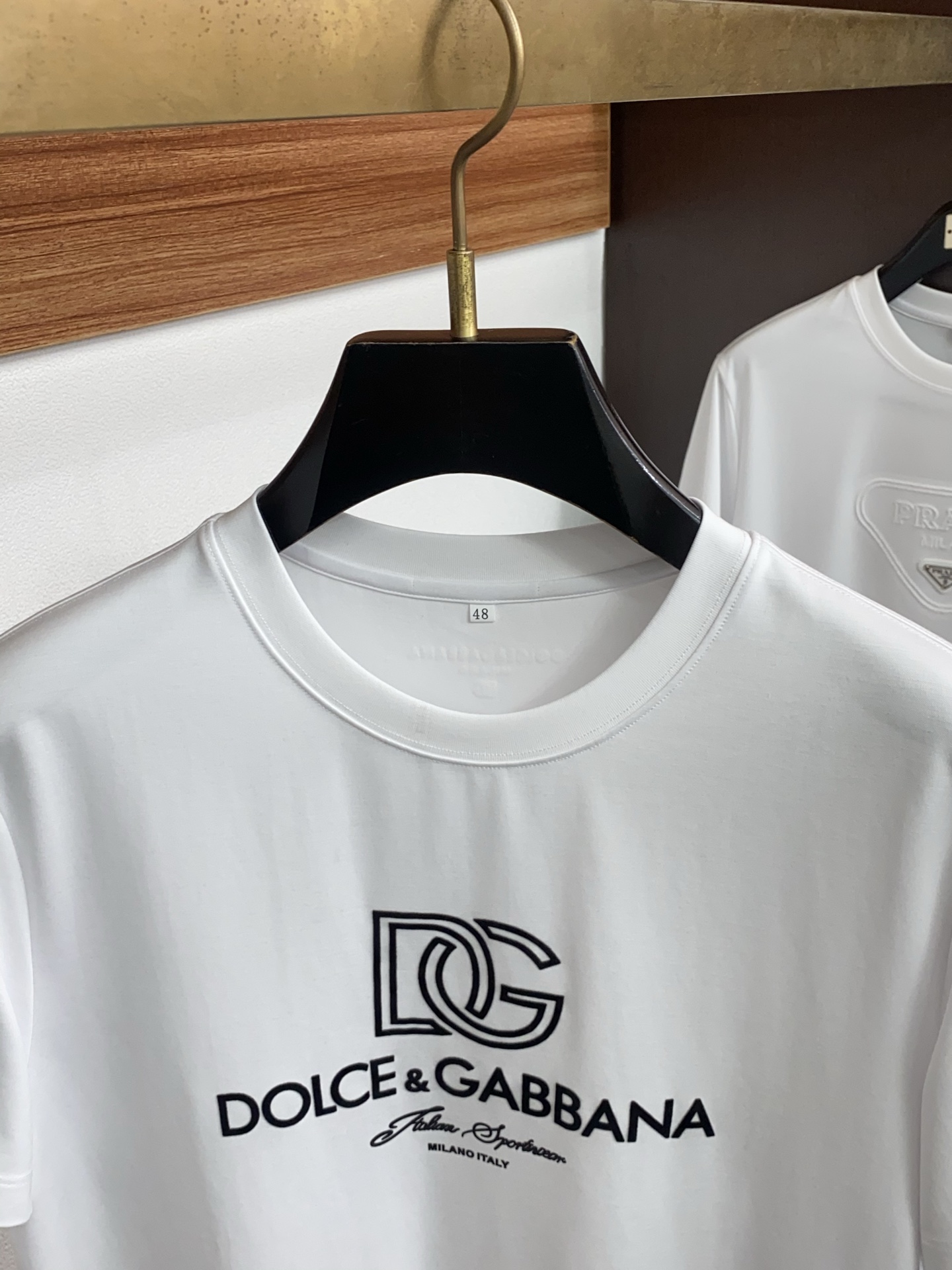 DG 2026春夏新款首发专柜最新款圆领短袖 高端订制 设计前卫时尚！品牌logo重工艺设计 高端定制双