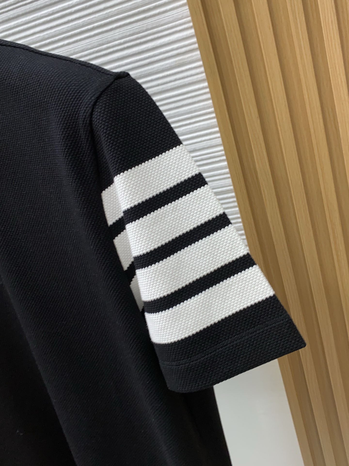 TB 2026s经典时尚翻领 Polo衫短袖 ，贸易公司渠道订单，简约大气，时尚百搭，品相更是无法挑剔！